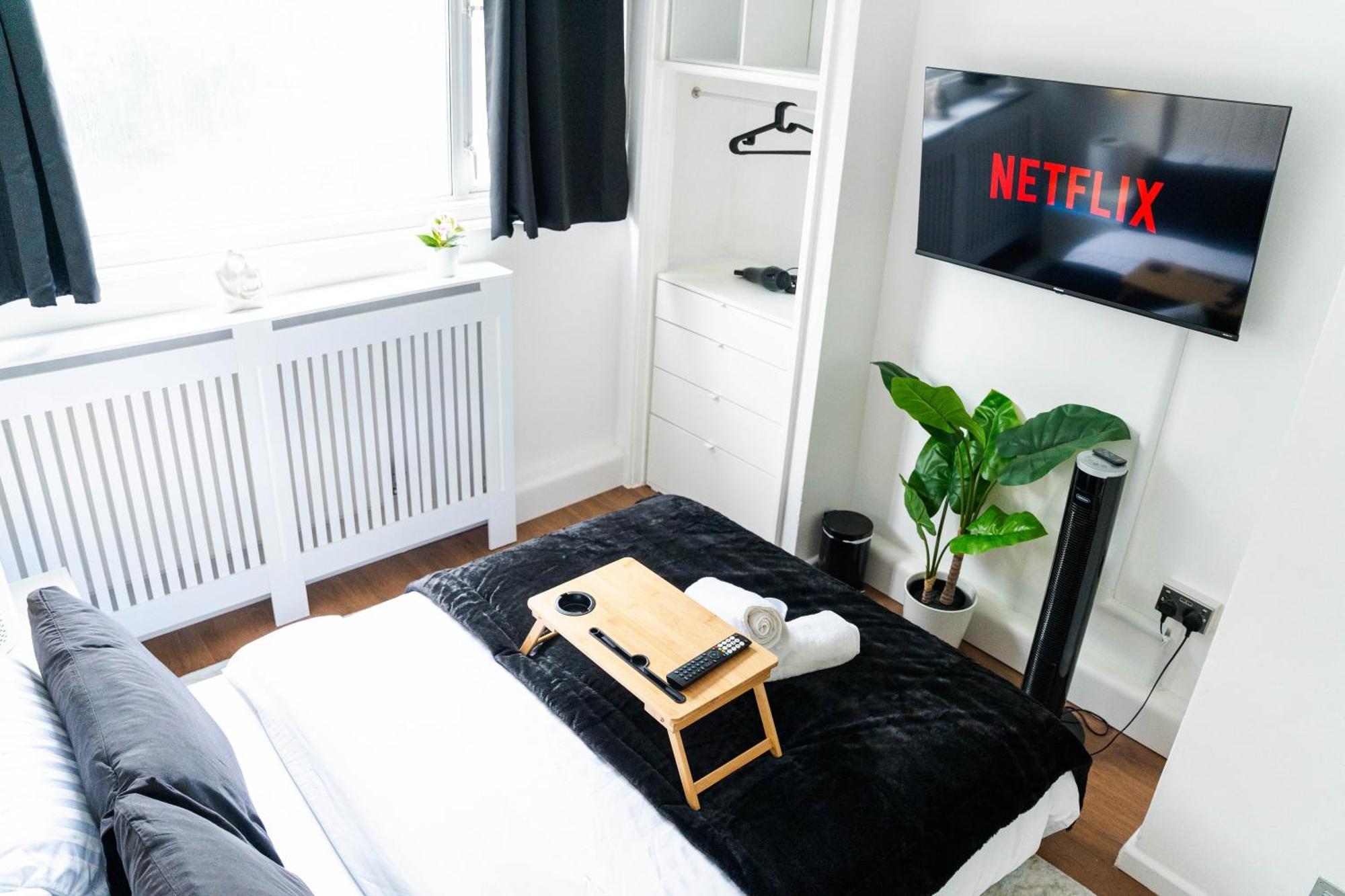 Modern 1 Bed In Greenwich - Wifi - Netflix And Stations Nearby Apartment London