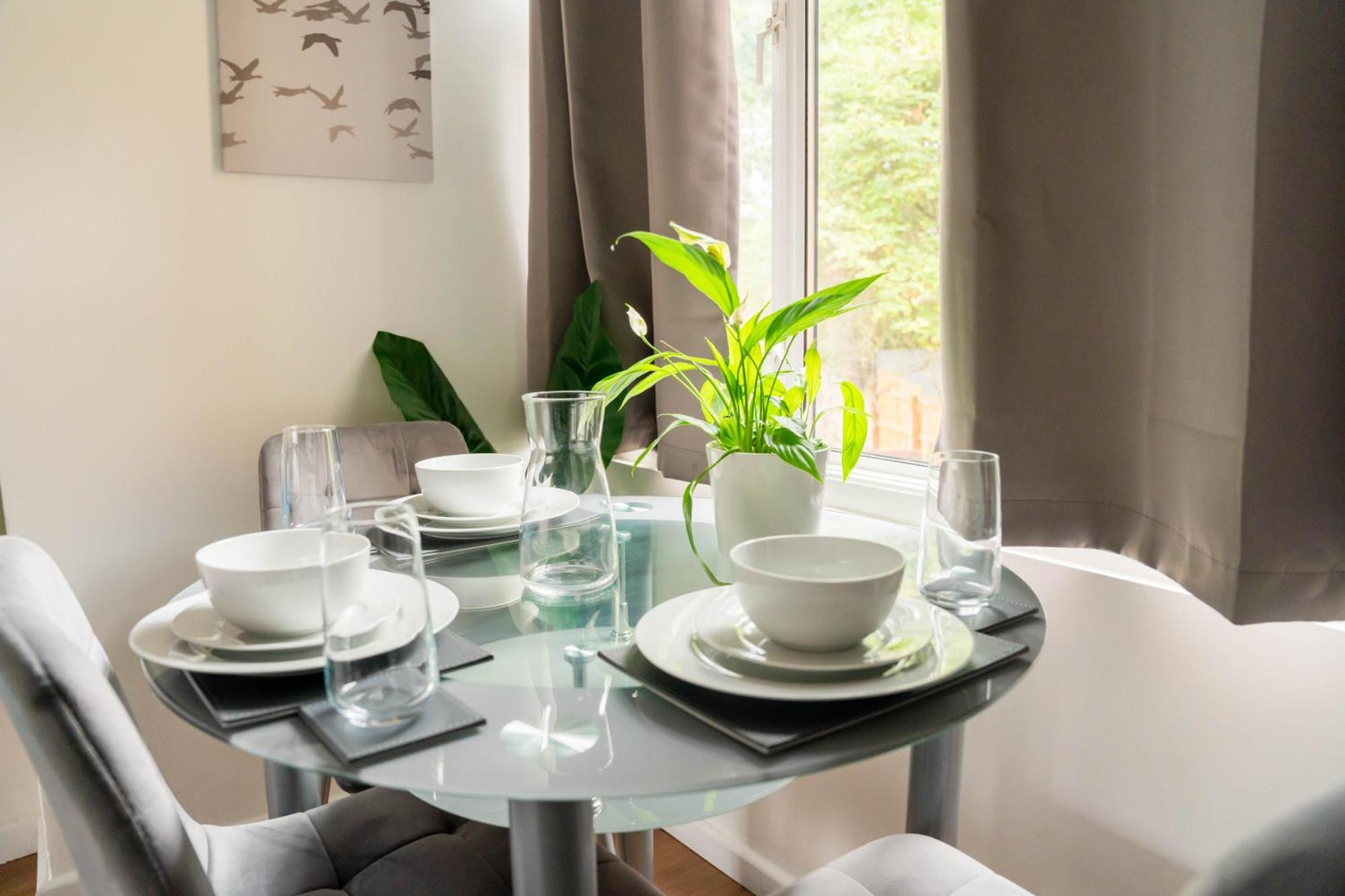 Modern 1 Bed In Greenwich - Wifi - Netflix And Stations Nearby Apartment London