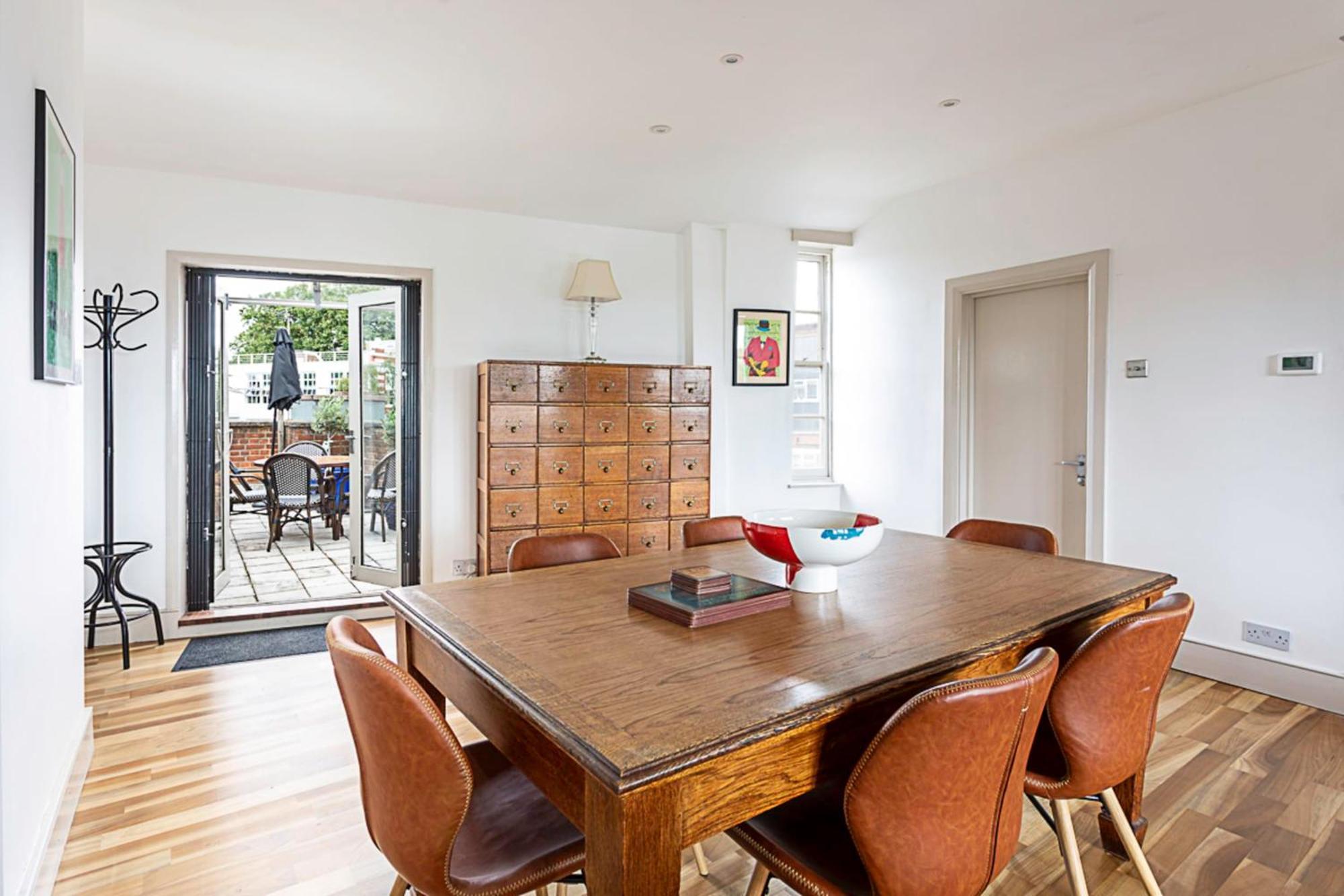 Apartment Contemporary Open Plan Penthouse *