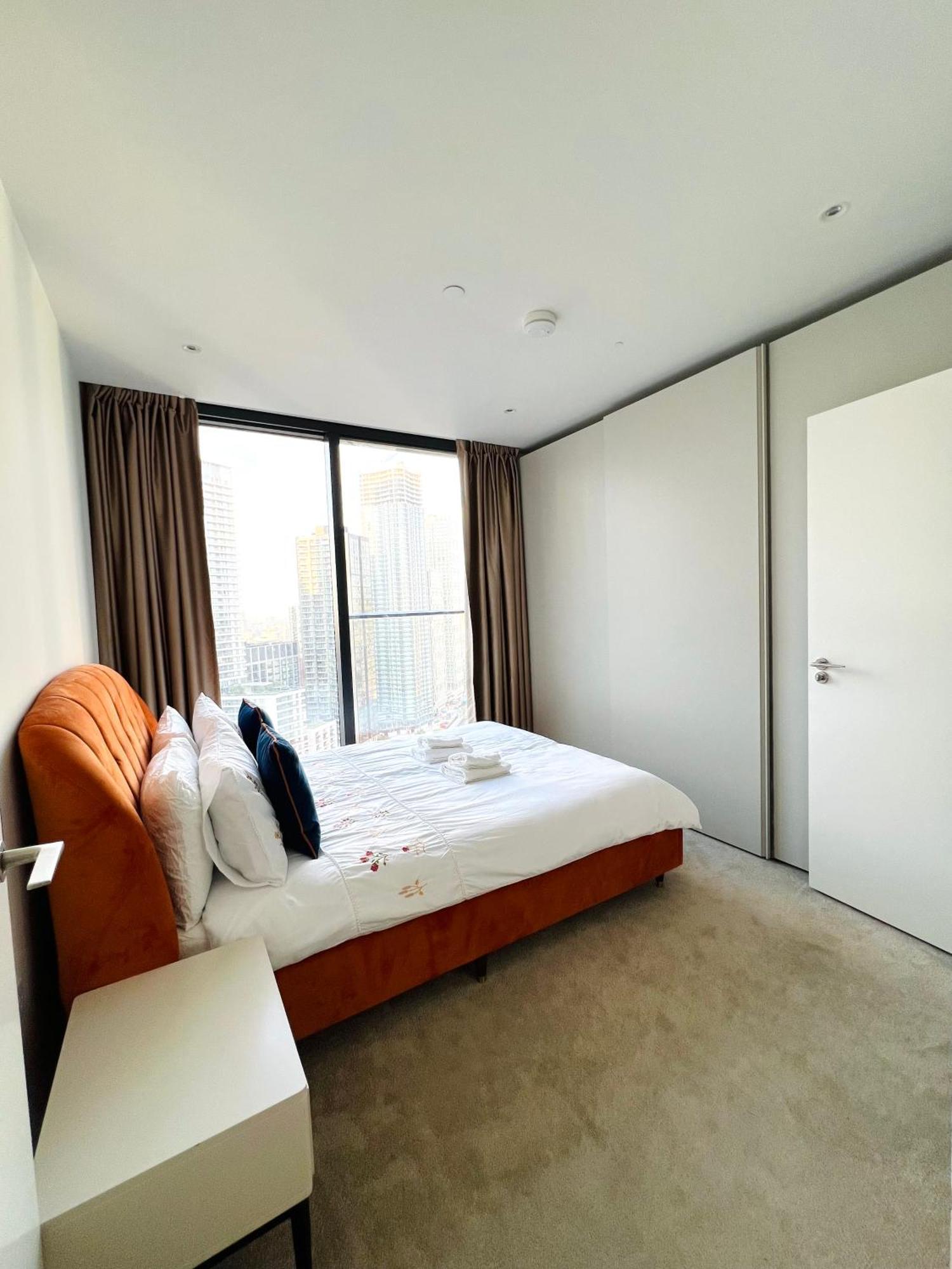 Spectacular High View Apartment