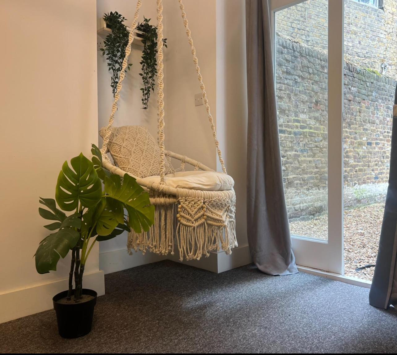 Skyline Maida-vale Apartment London