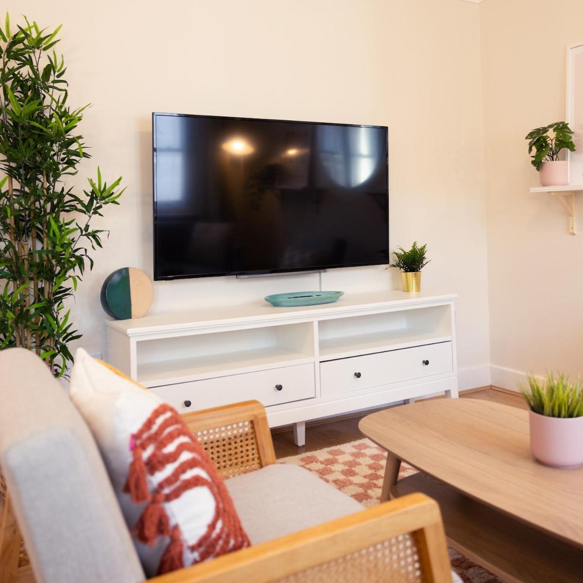 Centre Hideaway 100m From Trafalgar Square Apartamento Londres
