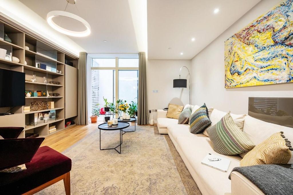 Three Bedroom, Leicester Square Duplex Holiday home London