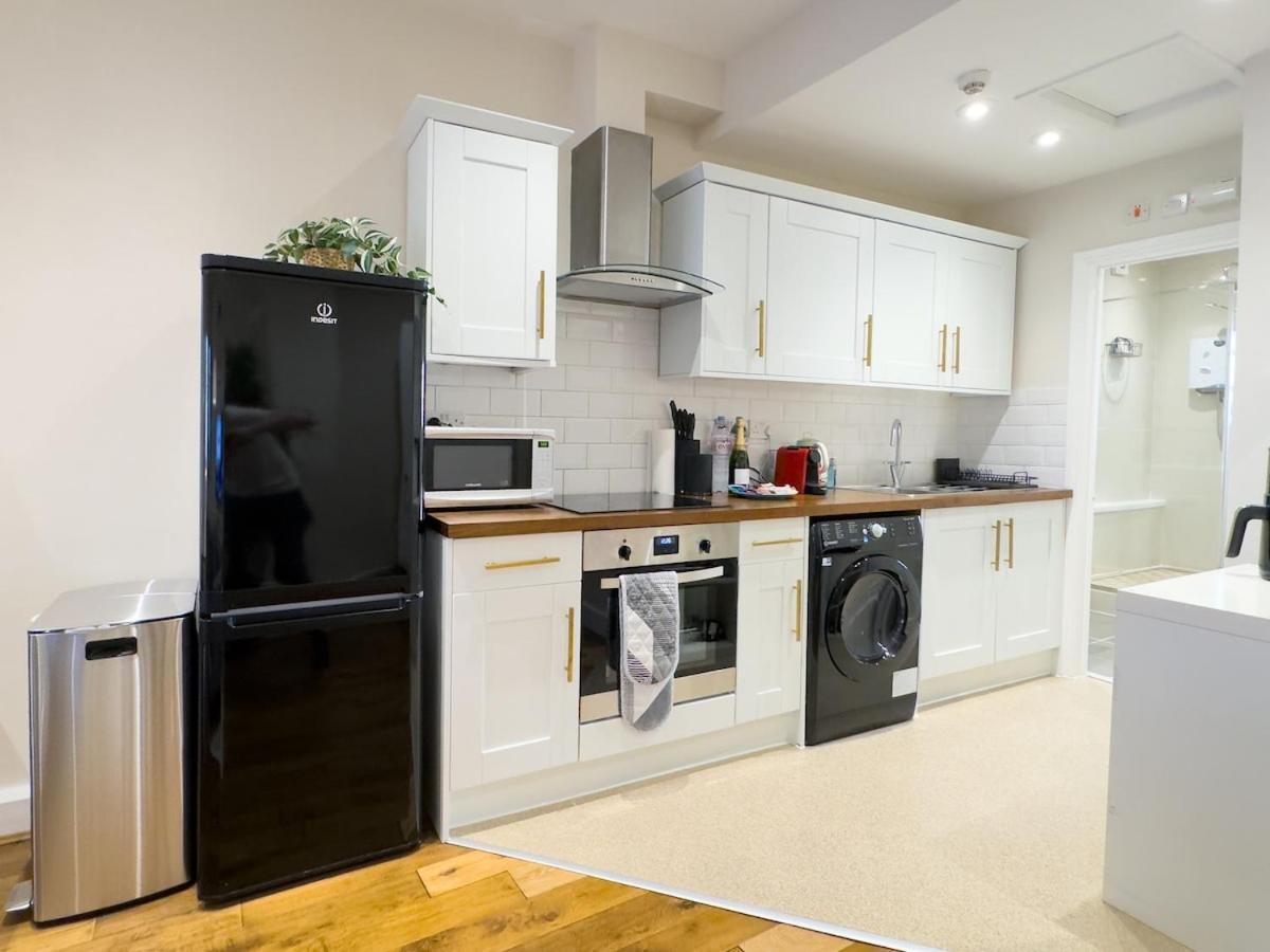 Apartment Two-bed Centre Flat 100m From Trafalgar Sqr