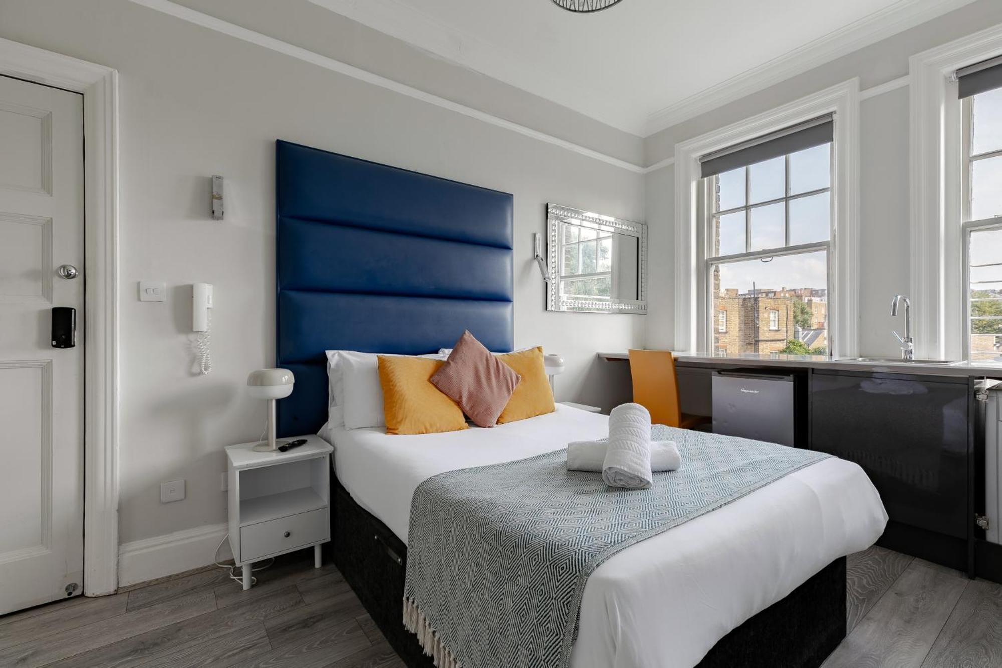 In The Heart Of High Street Kensington Apartamento Londres