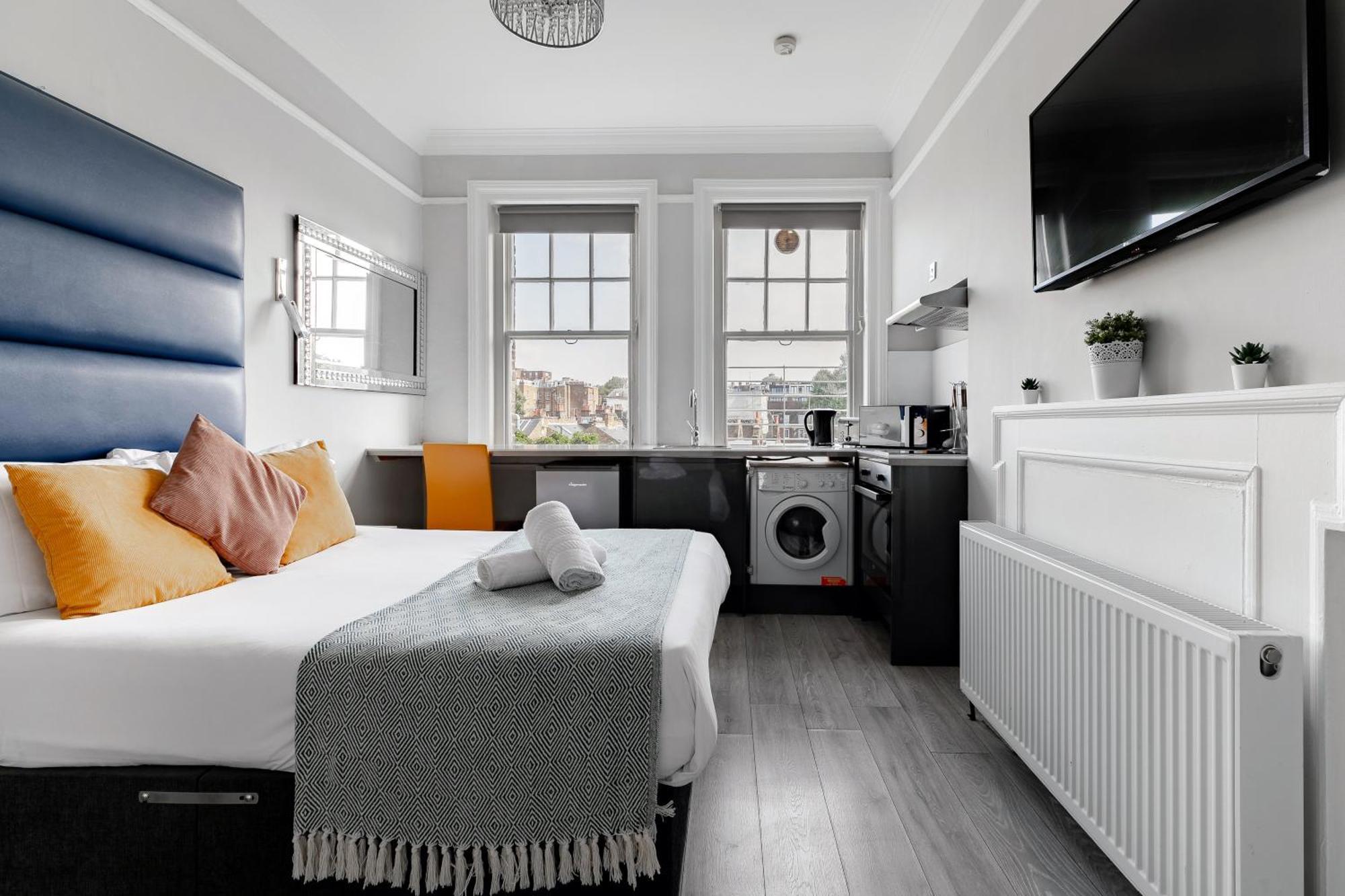 In The Heart Of High Street Kensington *