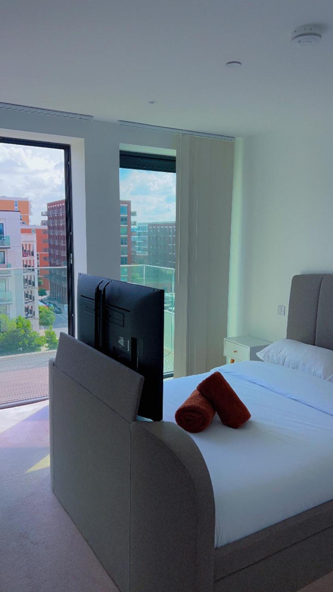 Apartment Ds - Entire 1 Bedroom London