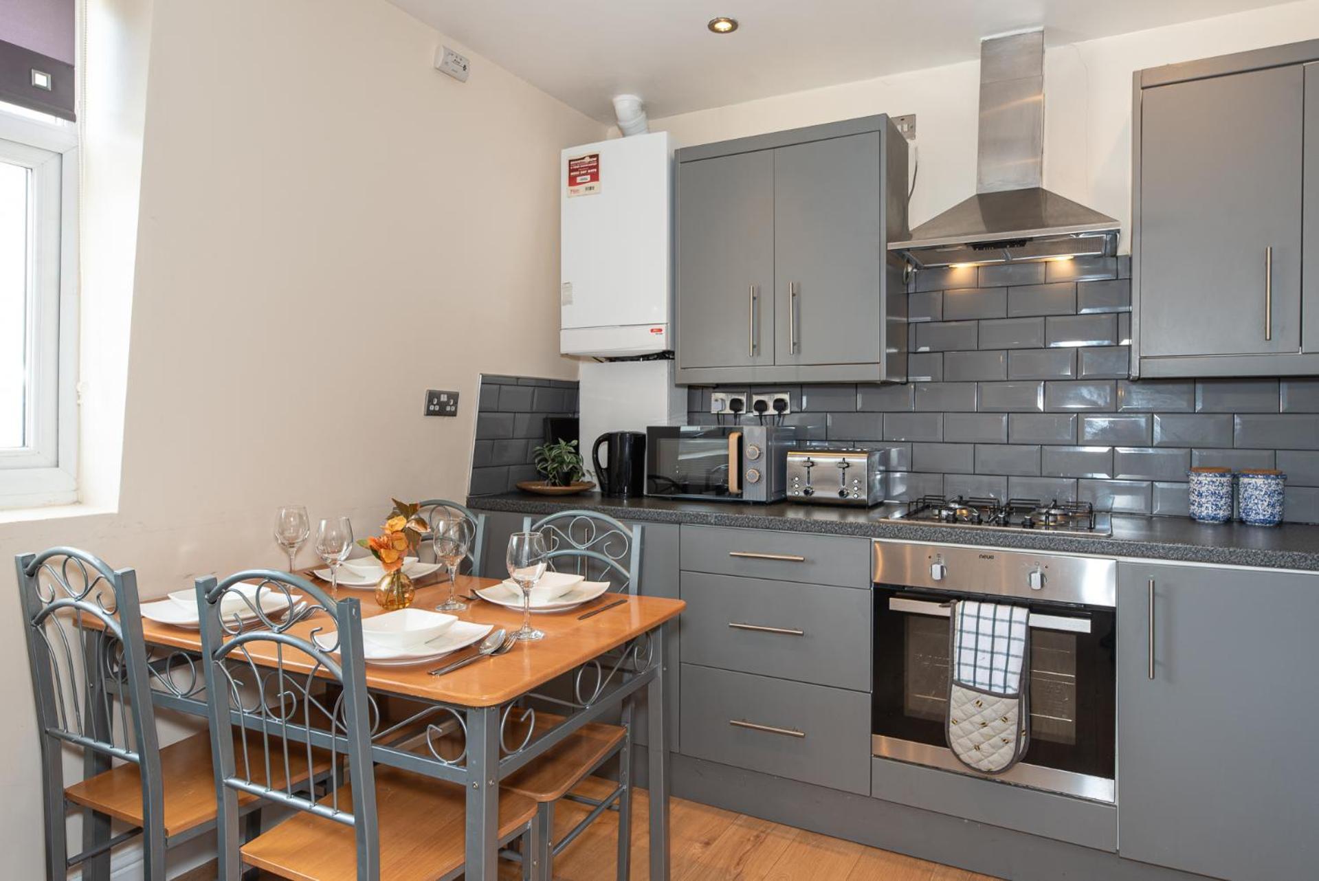 Apartment Lovely 3 Bed In The City Of *