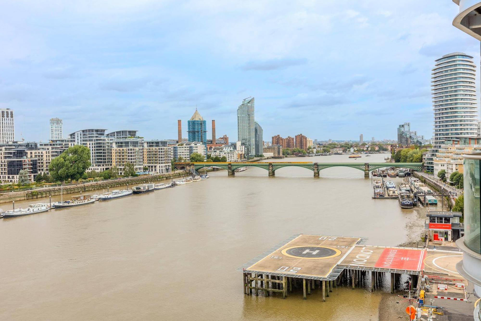 Upscale Riverfront 1br Flat, Prestigious Battersea Apartment *