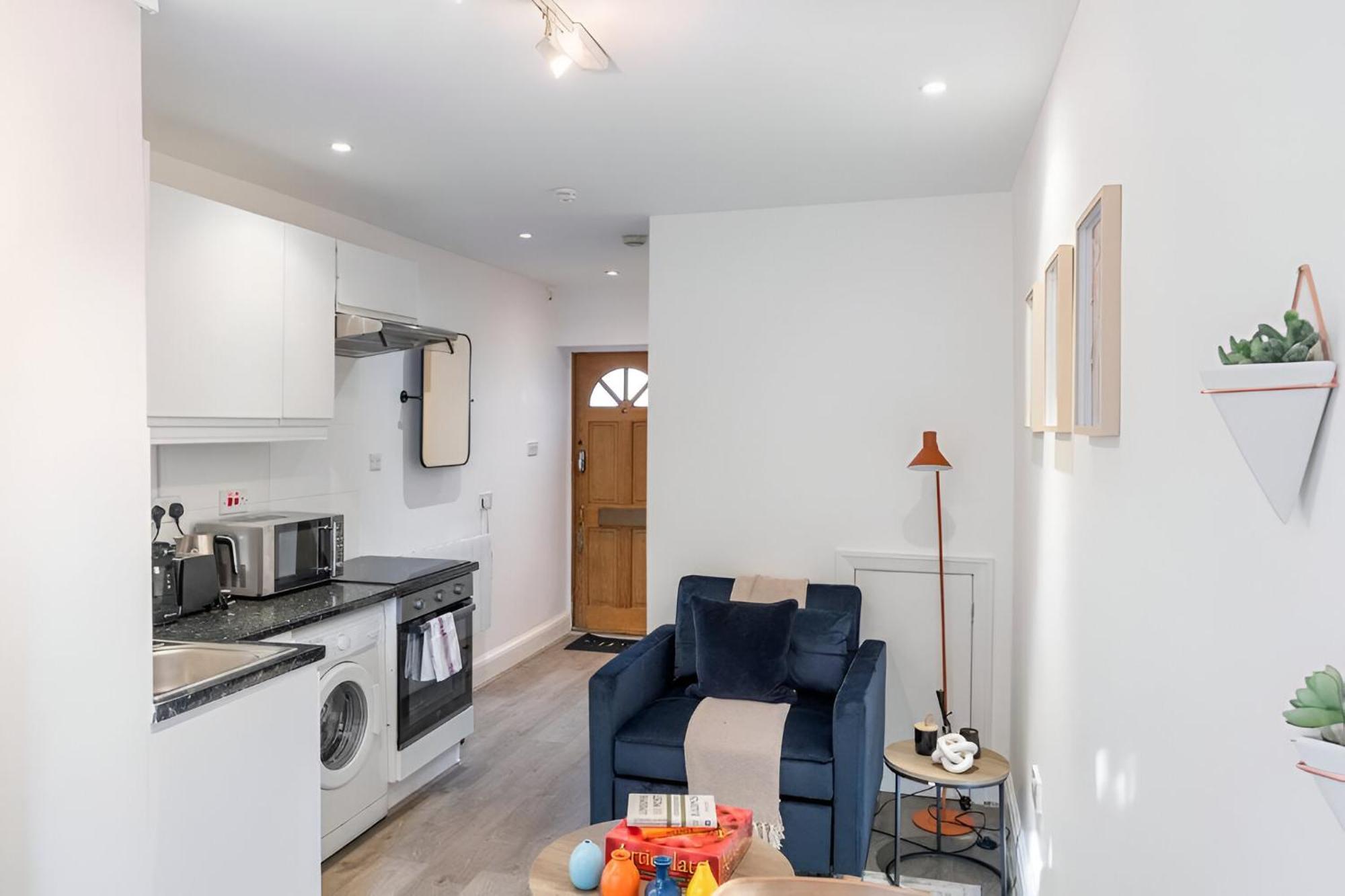 Sleek Loft Living Minimalist Urban Escape Apartamento Londres
