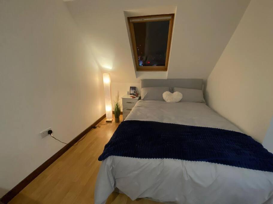 Apartment Lovely Sleep 4 In Sb6