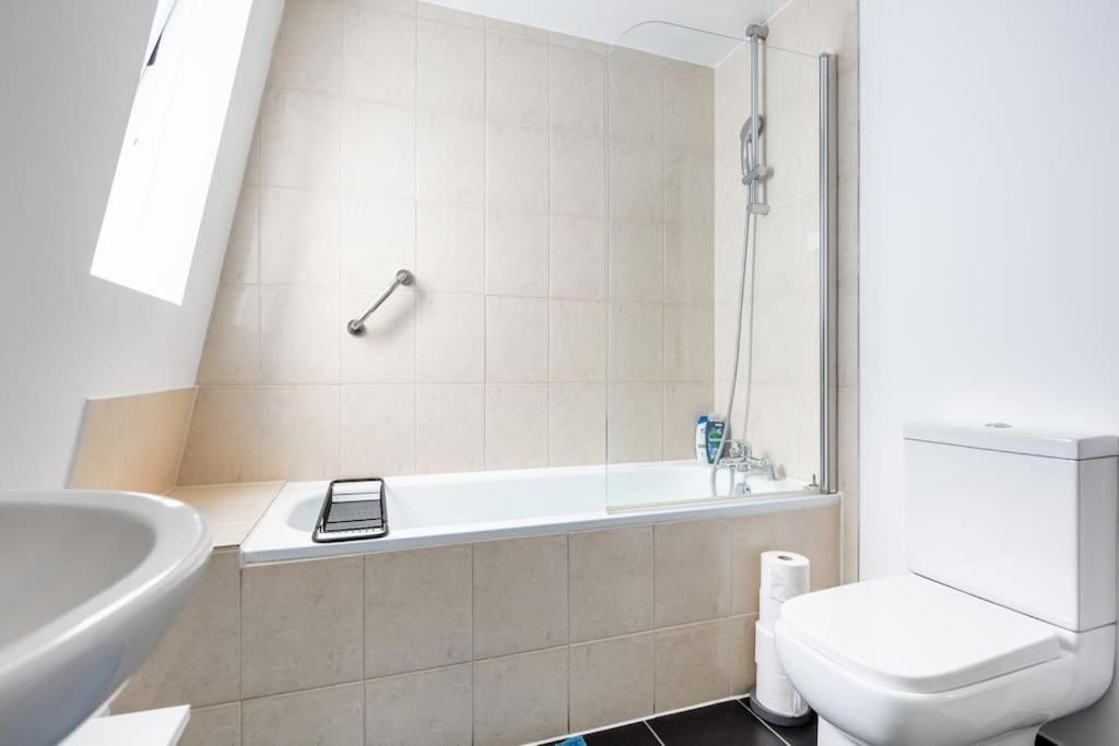 Apartment Bright N' Charming Air Conditioned Two Bed In Heart Of London