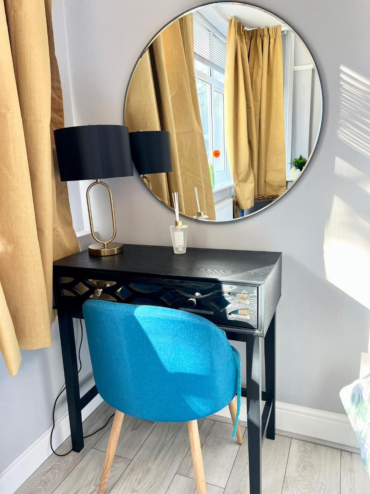 Modern 2 Bed Near Mall And Parking Casa de férias *