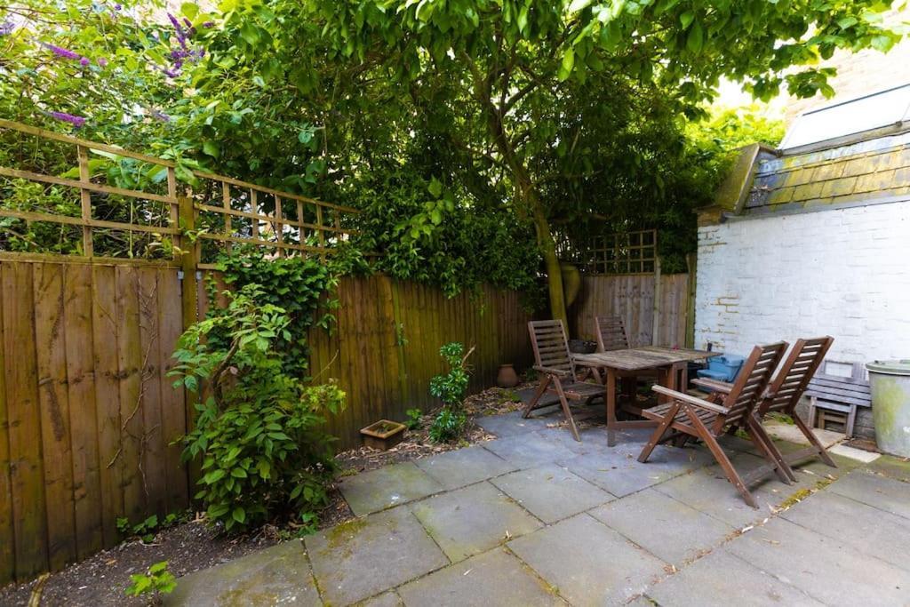 Apartment Lovely Garden Flat In