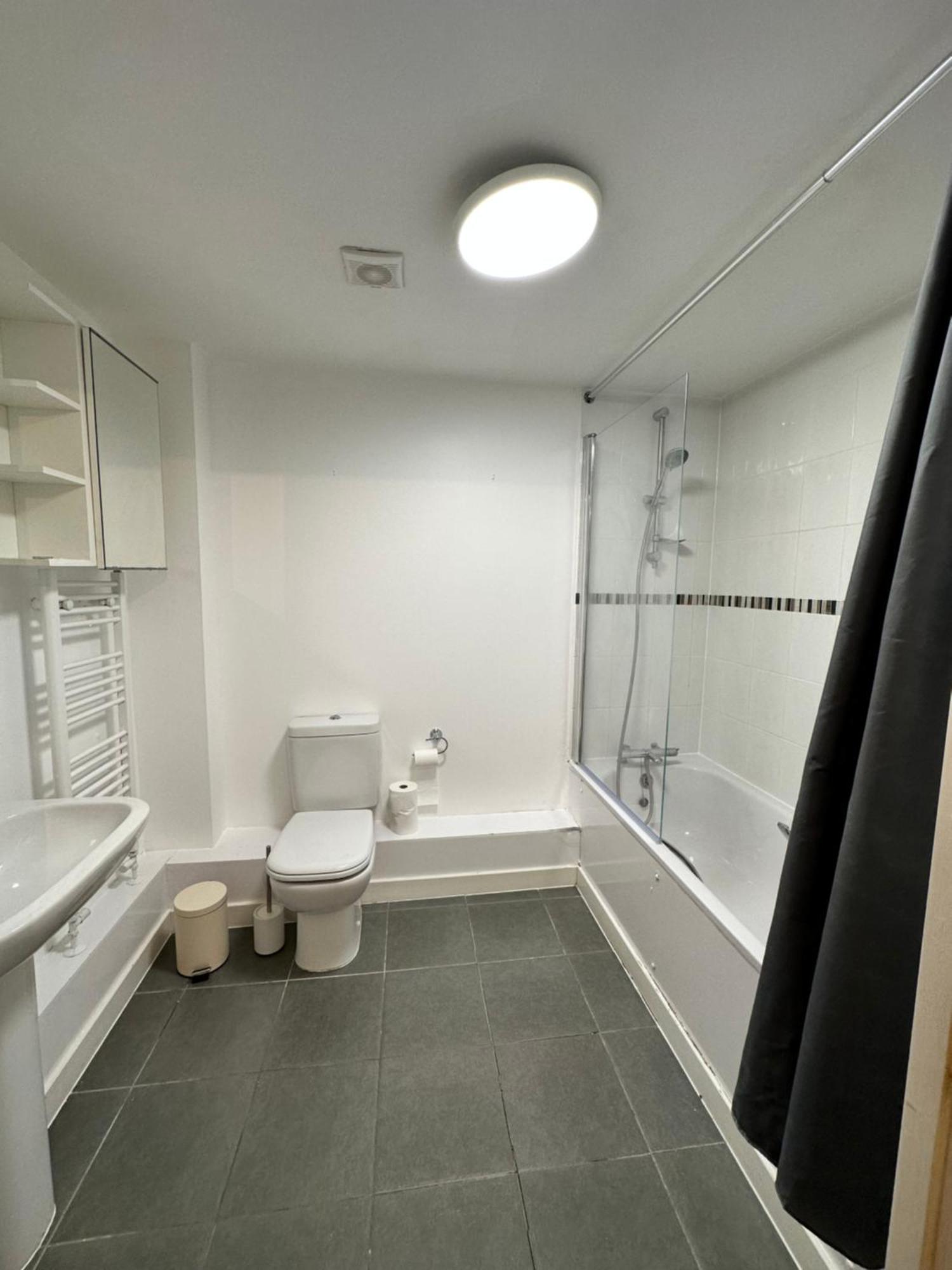 Apartment Stylish Zone 2 London