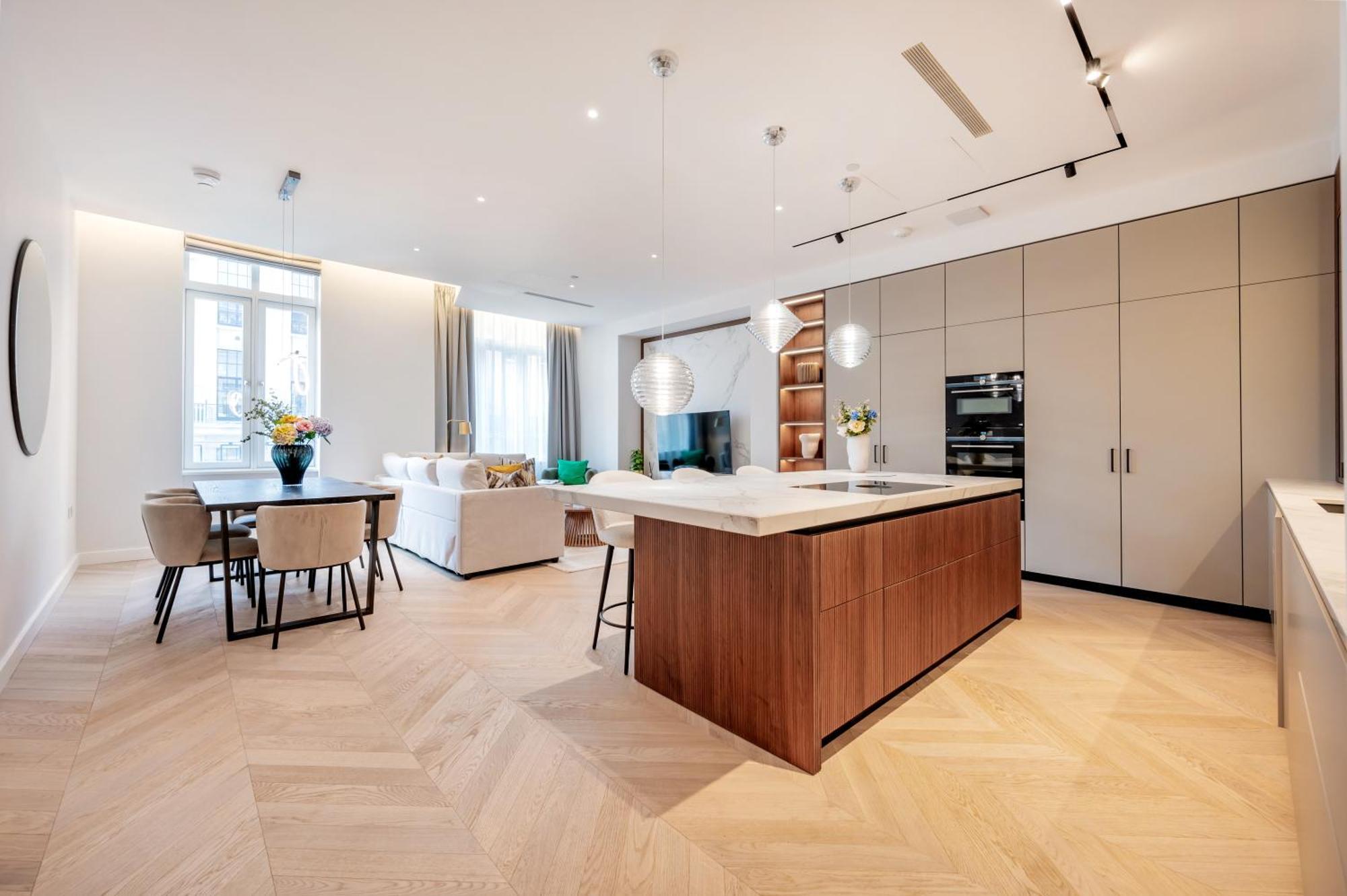 Premium In The West End Apartment *