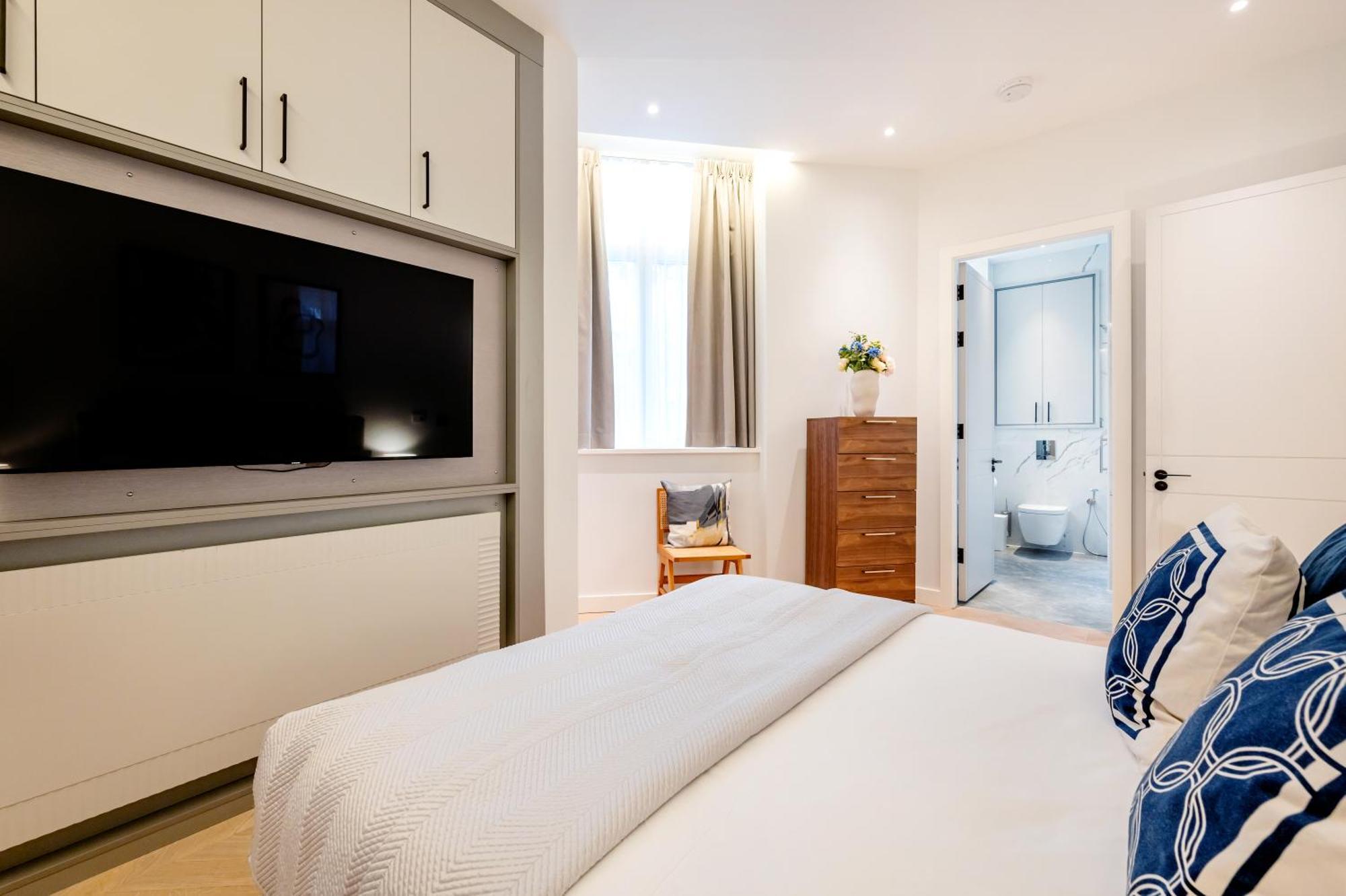 Premium In The West End Apartment *