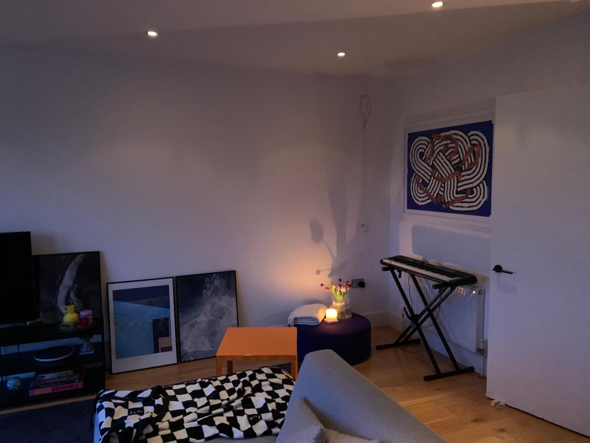 Modern, Spacious Entire In Amazing Location Apartamento
