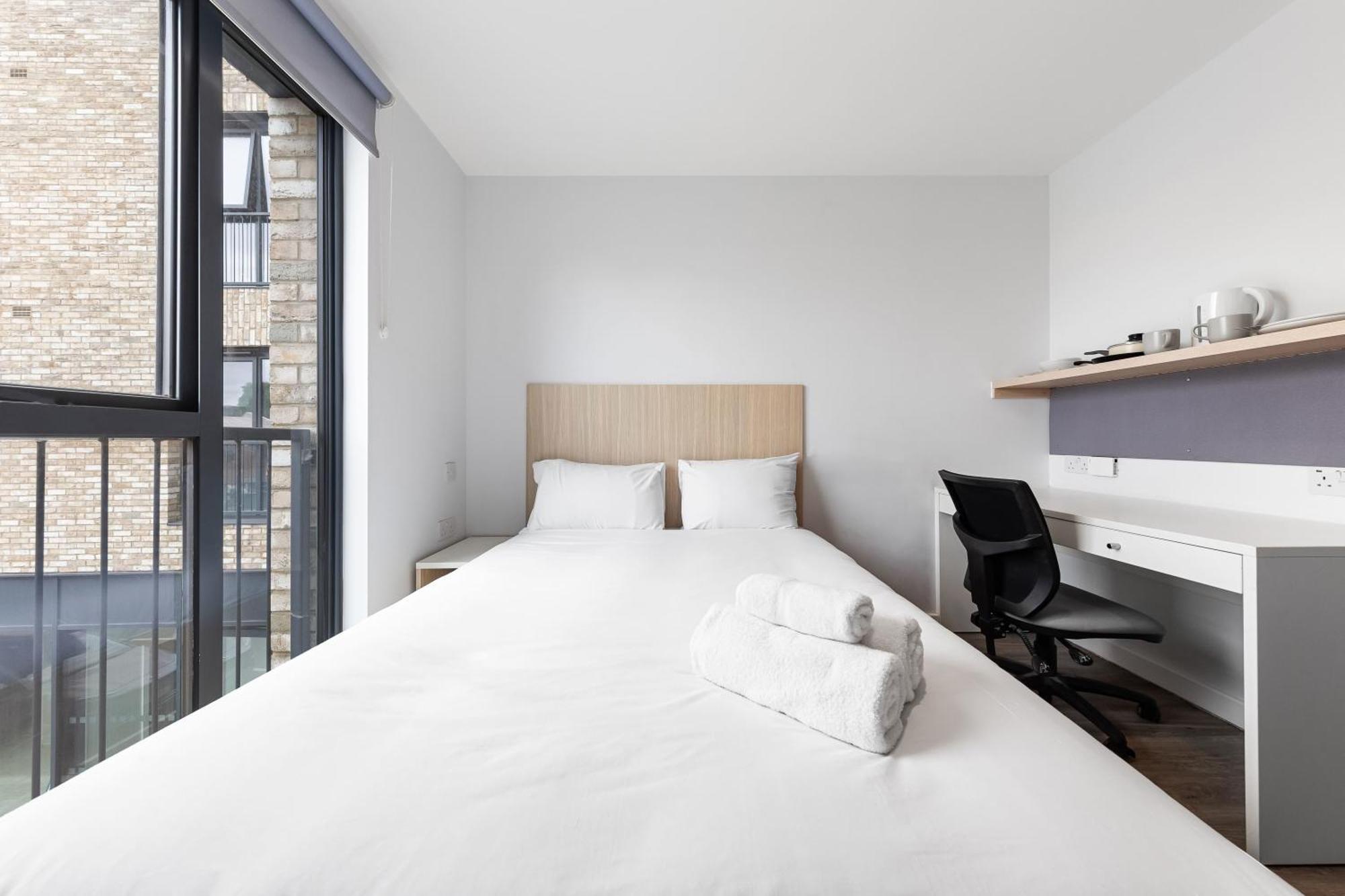 Spacious Double Bed In Lewisham Well Connected * London