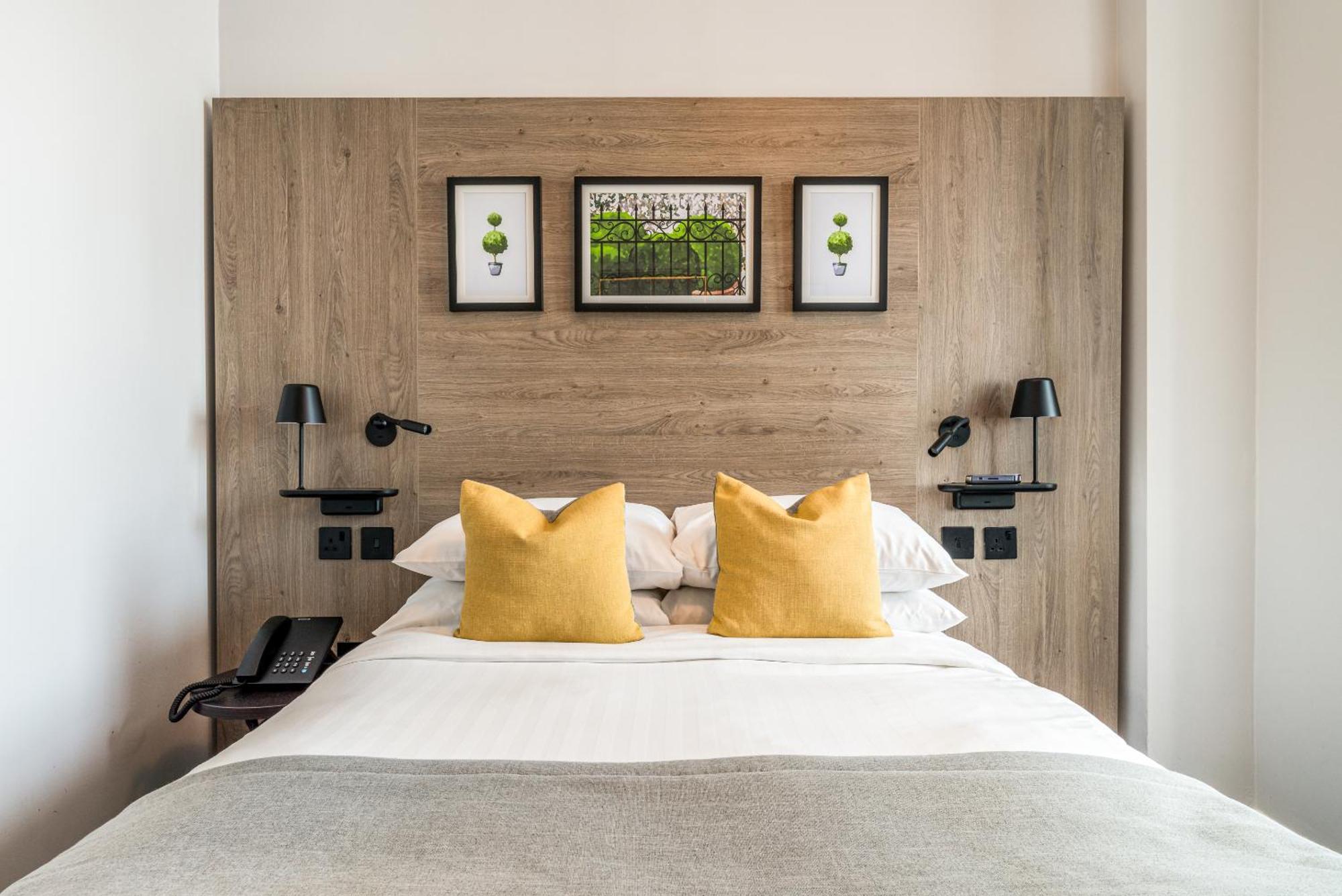 Princes Square 4* London