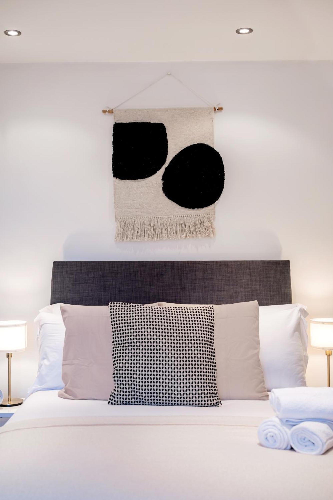 Apartment Huge & 3 Bedr, 4 Beds, Covent Gdn *