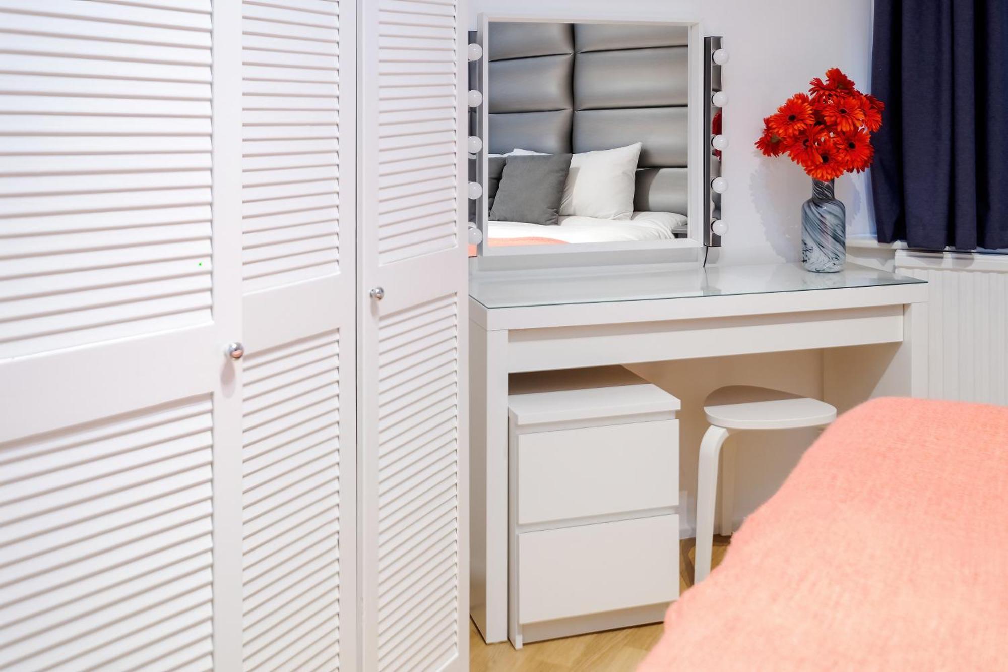 Large One Bedroom In Marylebone Apartamento