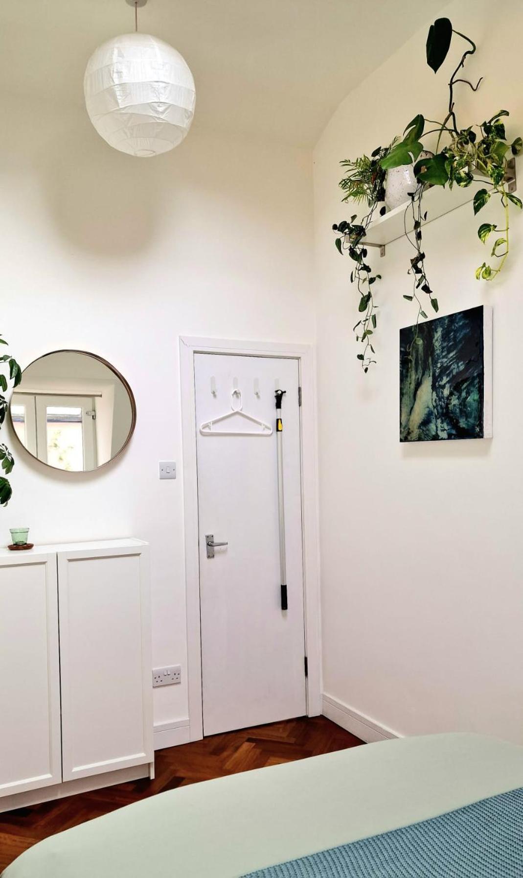 Privatunterkunft Charming Bedroom In Artist Studio London