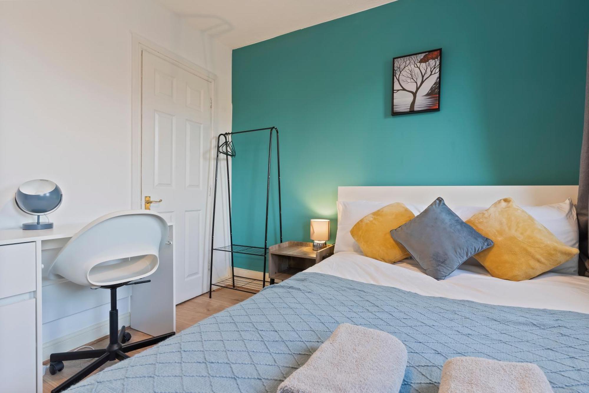 Casa de férias Lovely 4Br House In The City With Parking