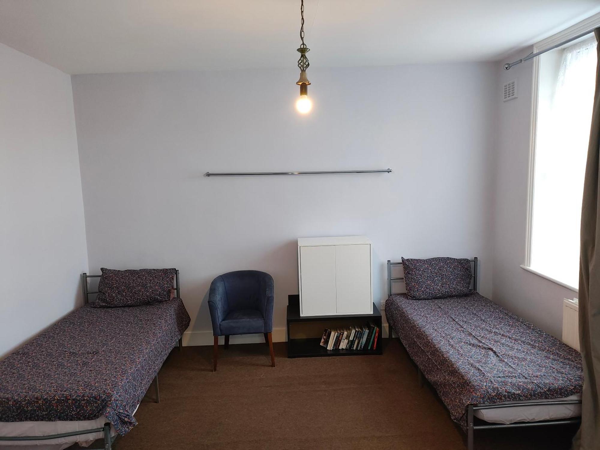 The Highbury & Islington 2 Single Beds