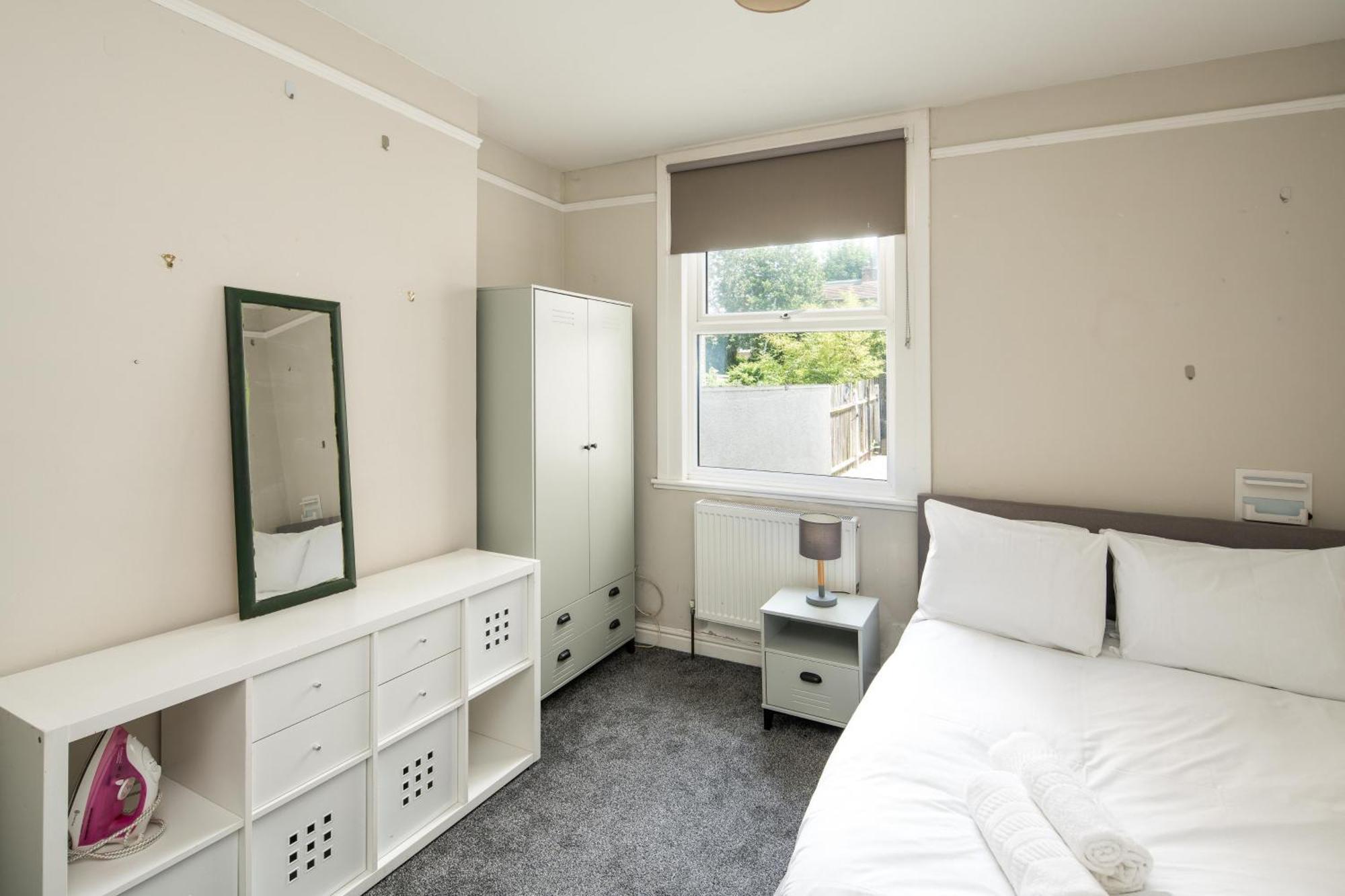 Apartment Charming Brixton Flat With Patio & Modern Comforts