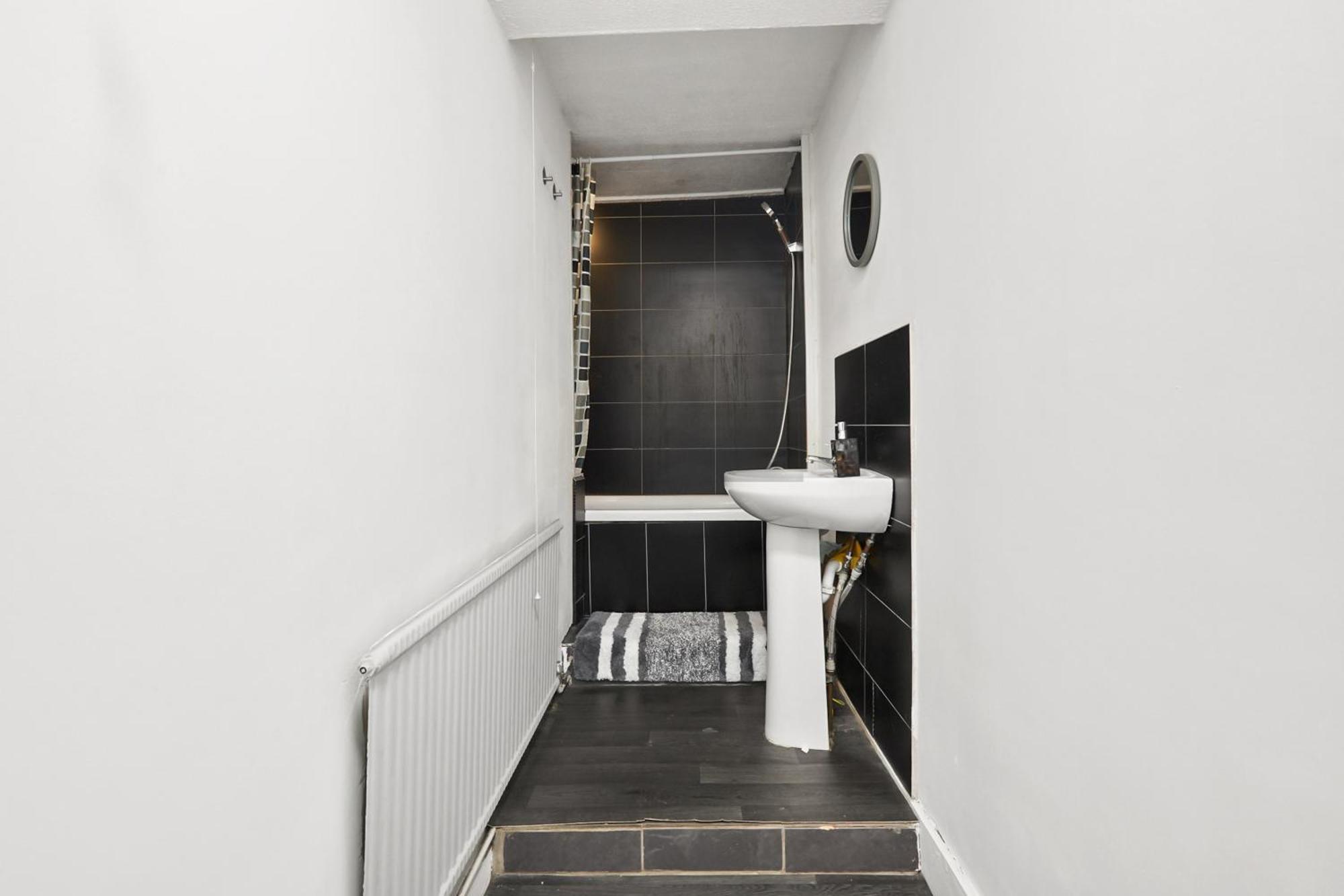 Hospedagem domiciliar Center Cozy Double Bedroom In A Great Location