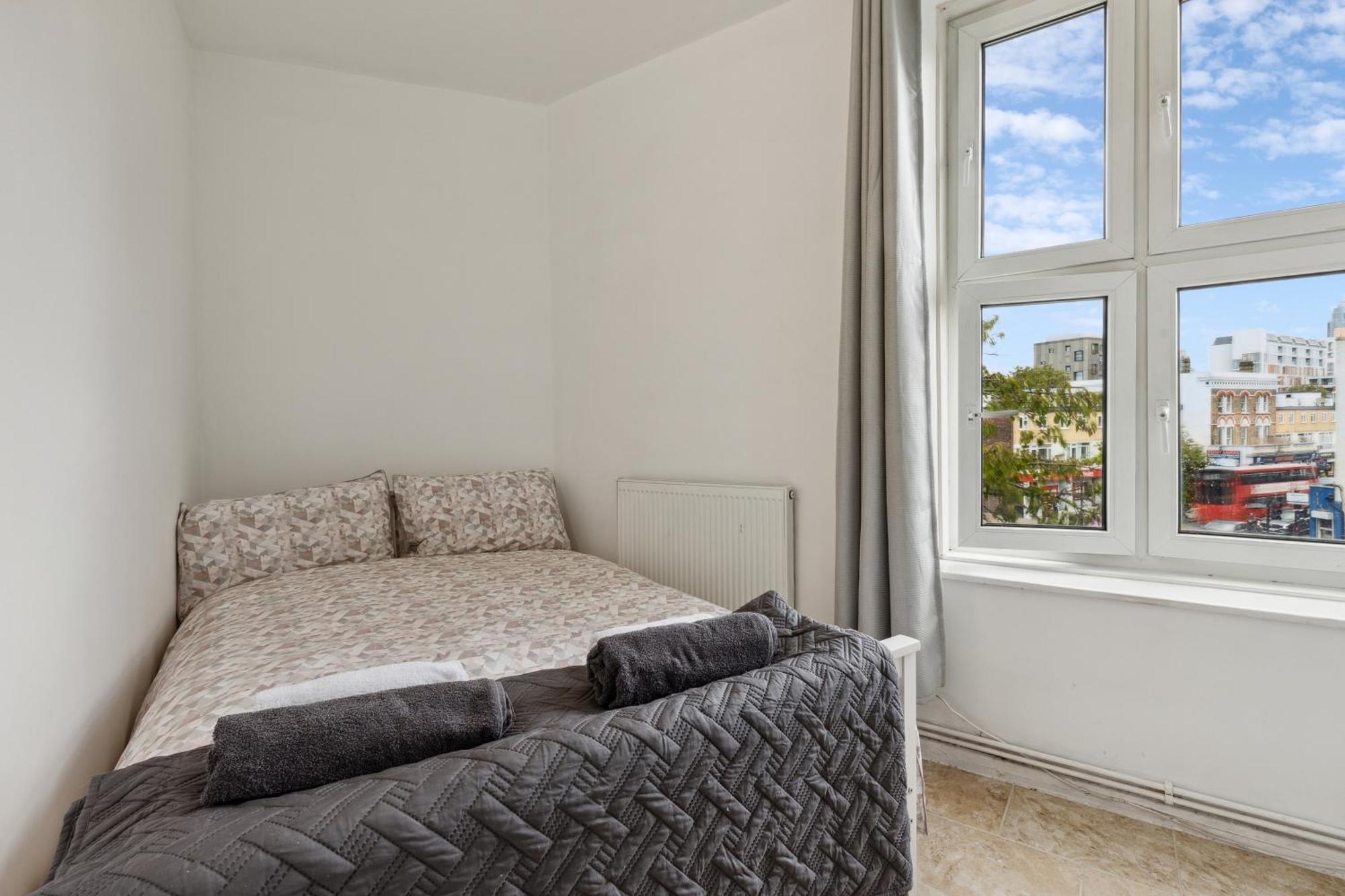 Spacious 3 Bedroom Near Attractions Apartment