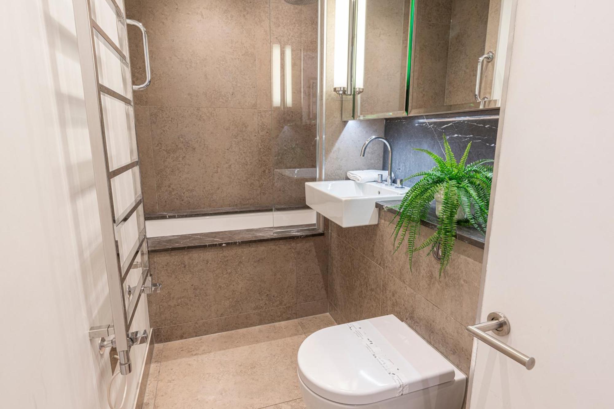 Apartment Mayfair Residencies