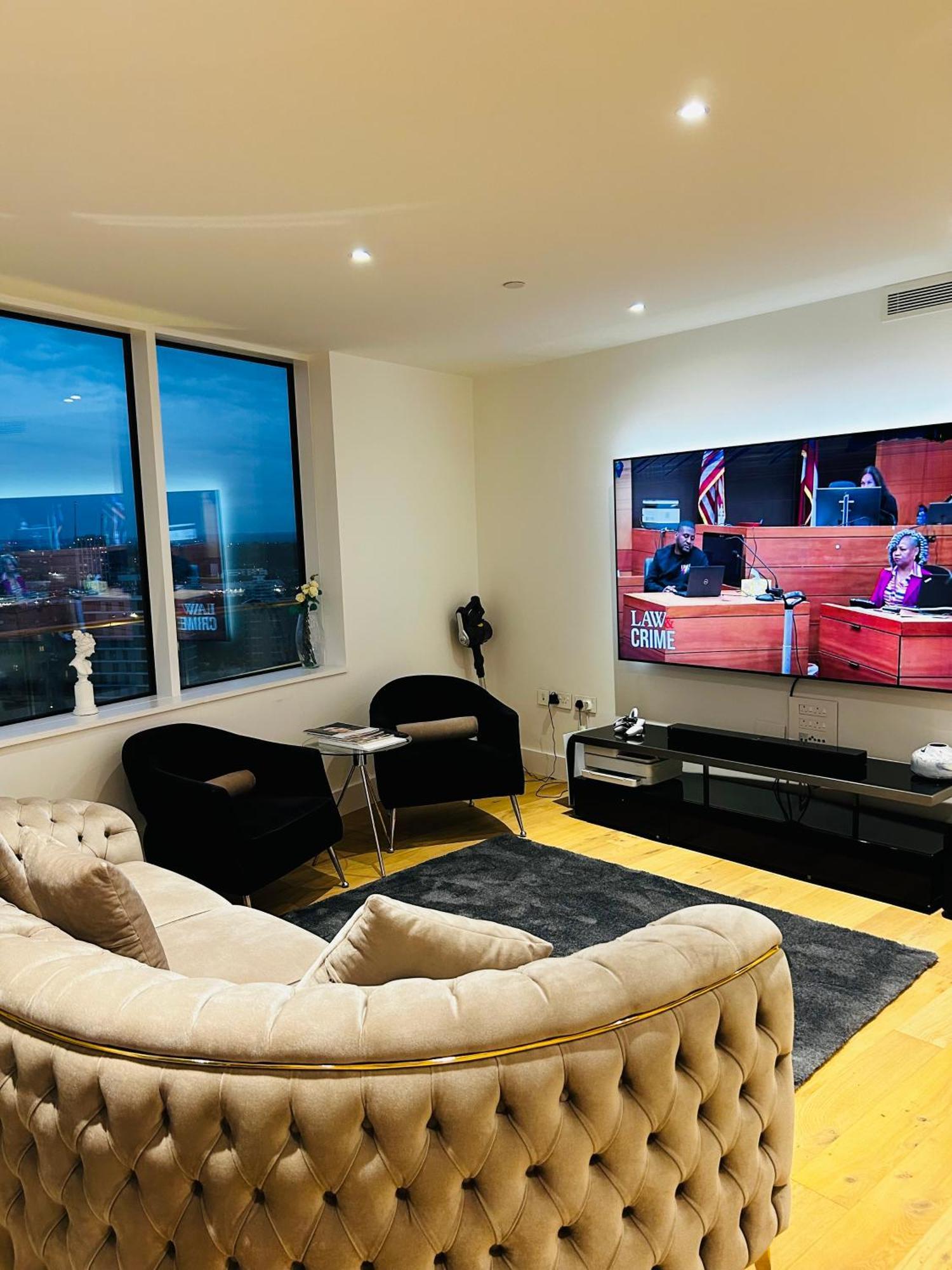 Luxury Sea View Two Bed Penthouse In Battersea Apartment