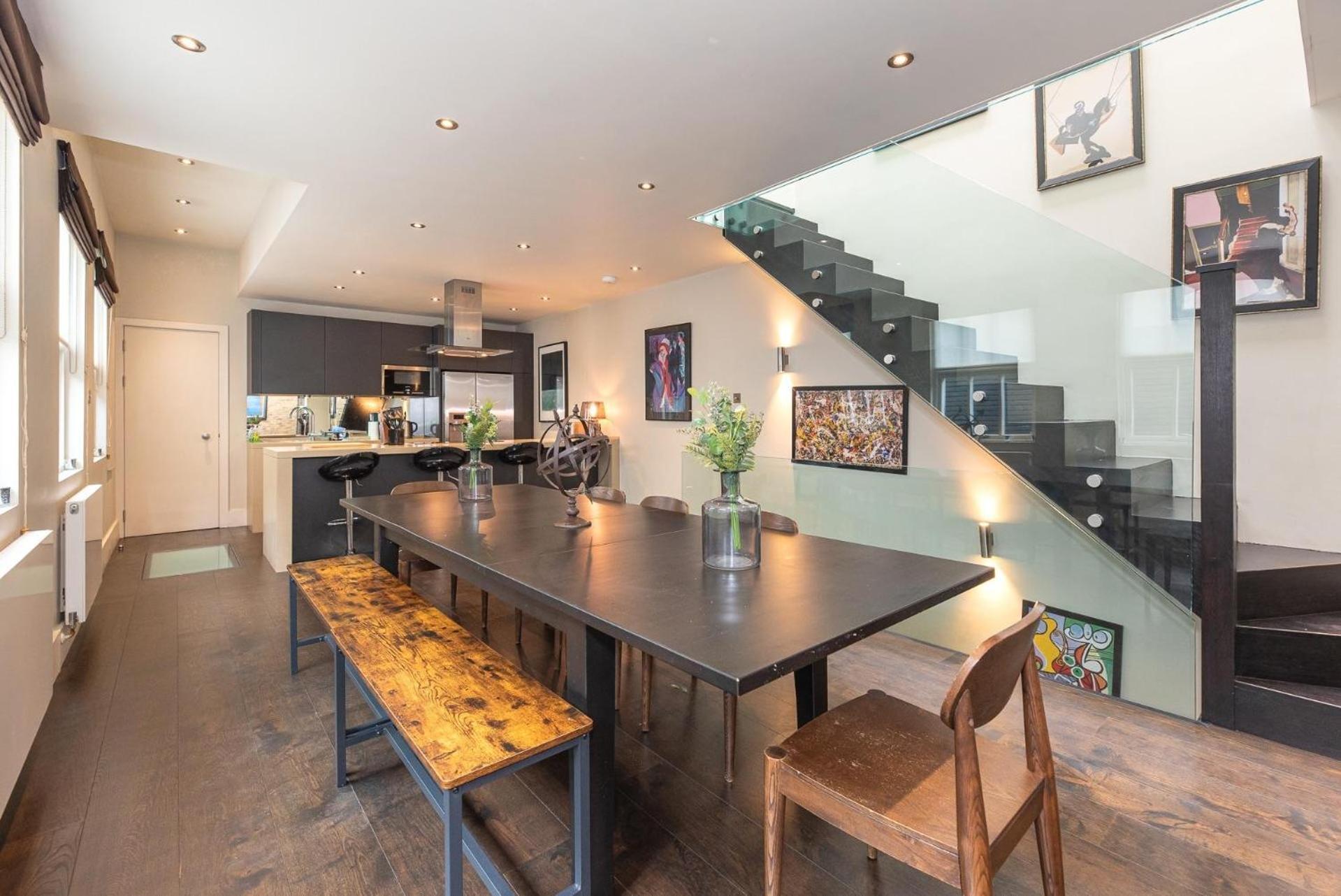 Spacious 4br Victorian Estate In Kensington Casa de férias Londres