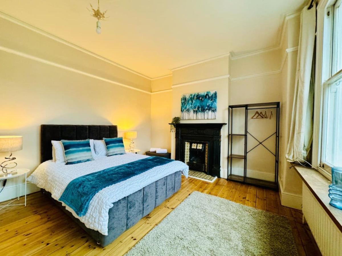 Charming Victorian Townhouse In Hackney Holiday home