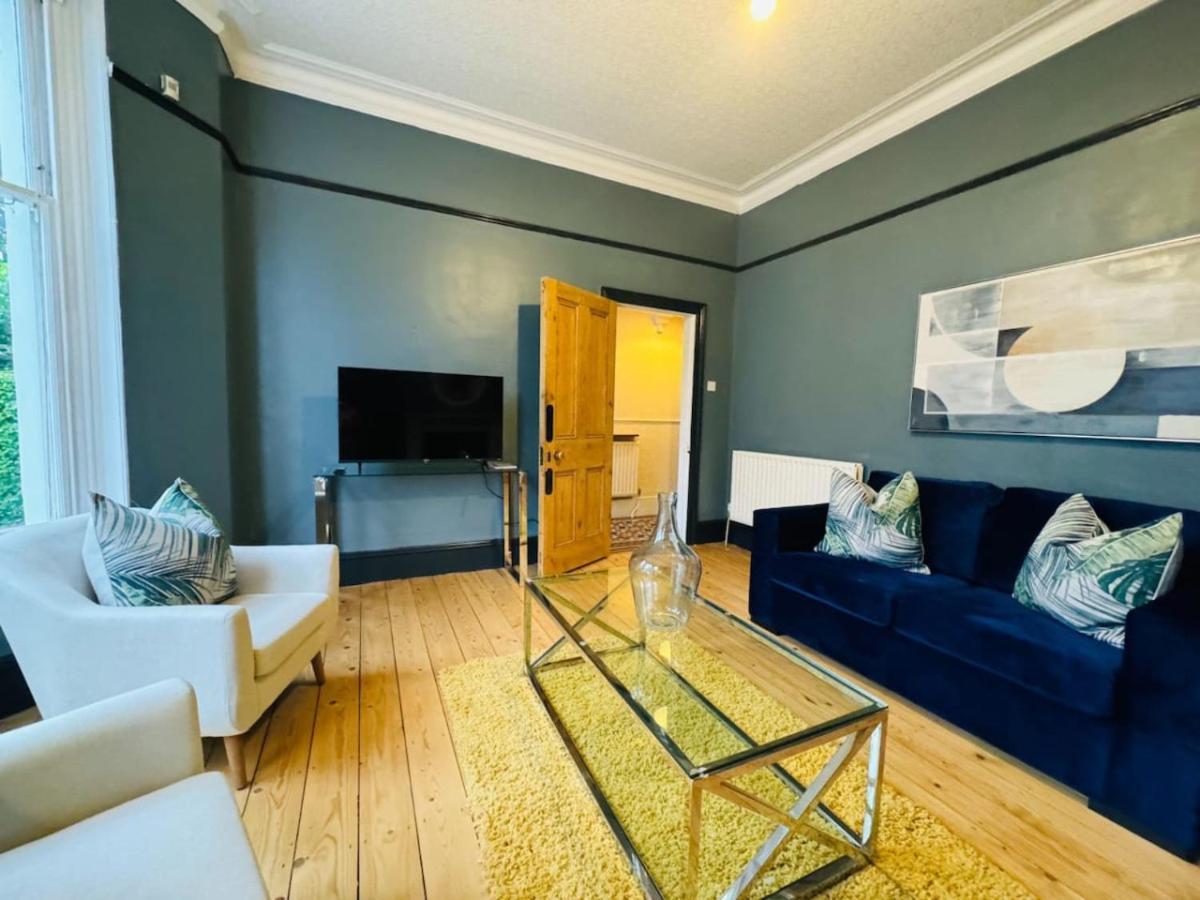 Charming Victorian Townhouse In Hackney *