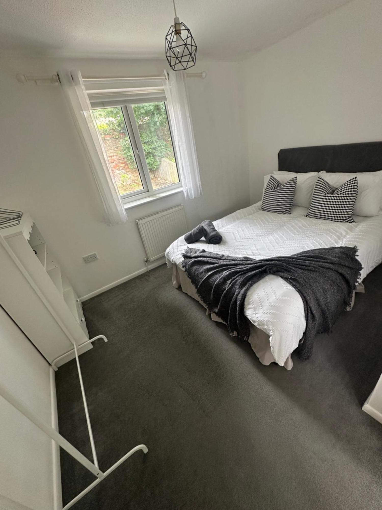 Holiday home Windmill - Free Parking London
