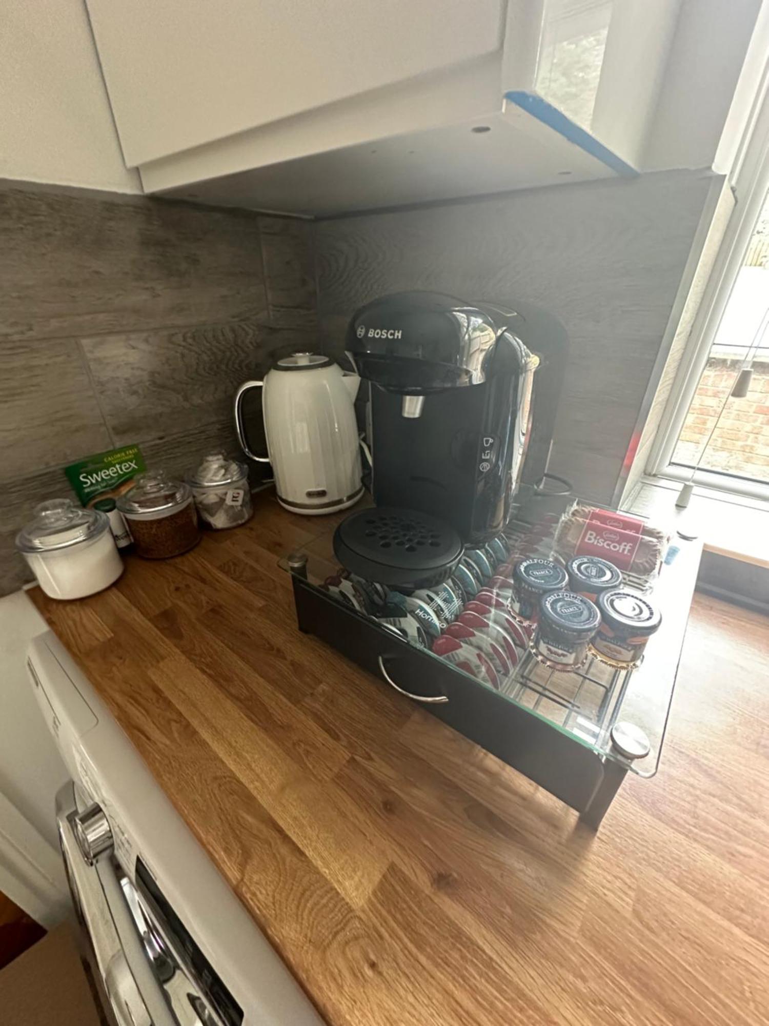 Windmill - Free Parking Holiday home London