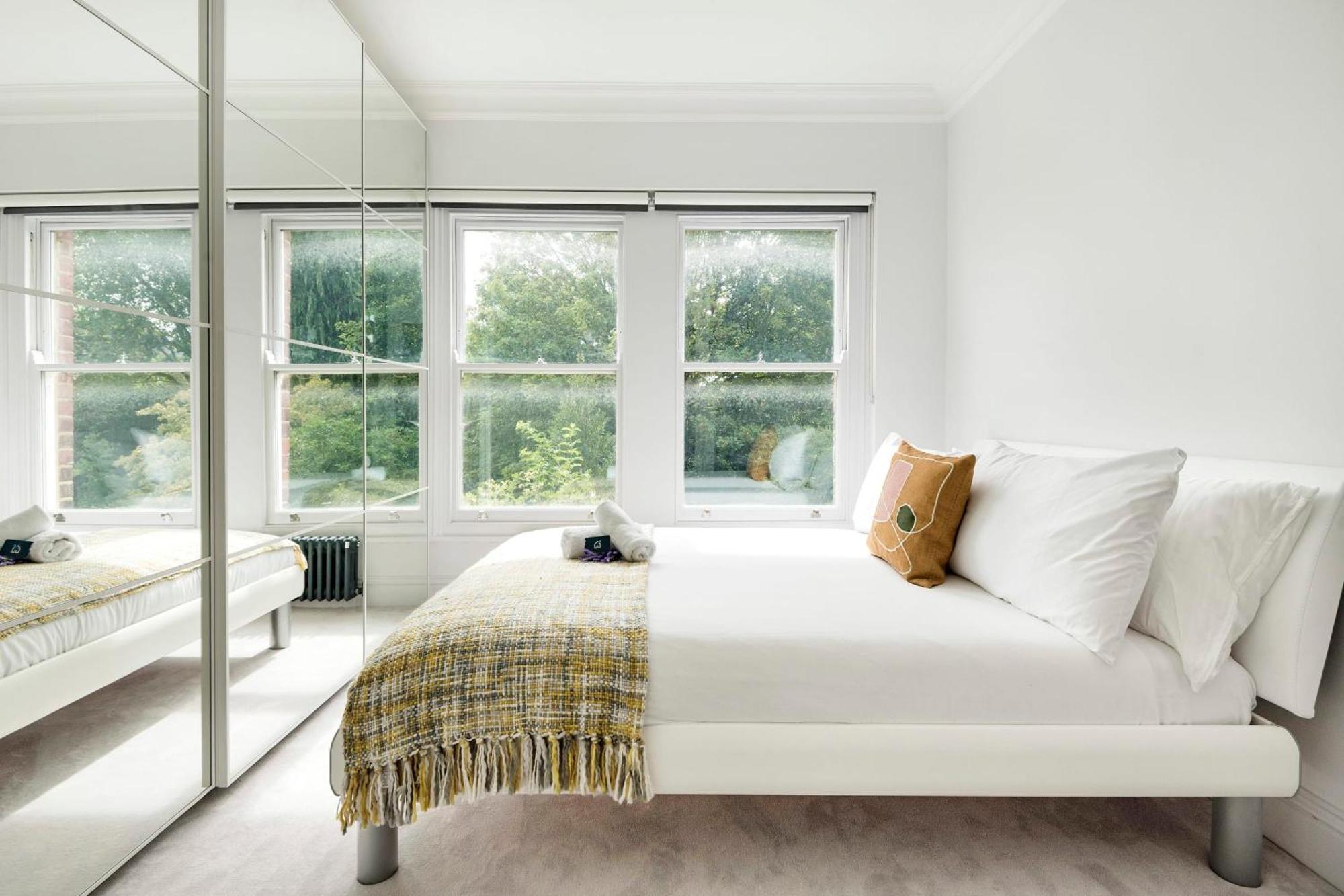 Modern And Bright Highgate Gem Apartment London