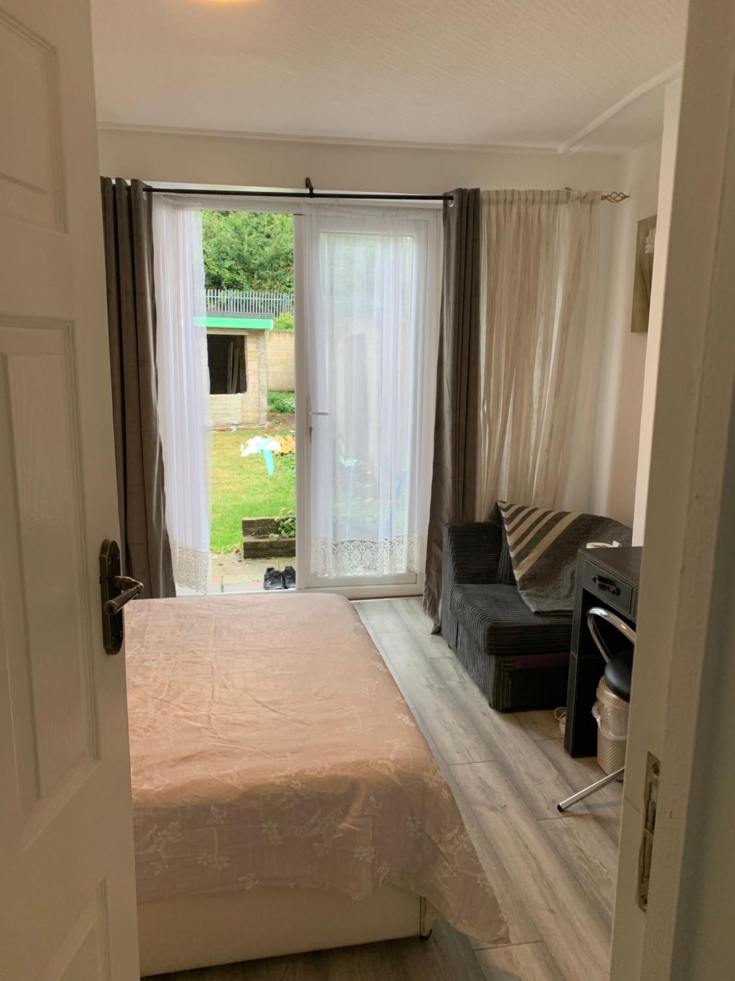 Large Double Ovo Wembley Stadium Homestay London