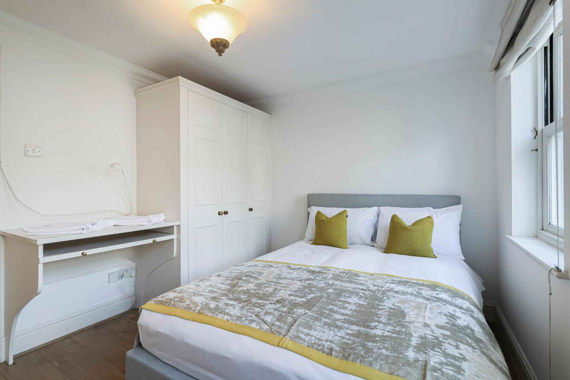 Apartment Two Bed Two Bath Kensington *