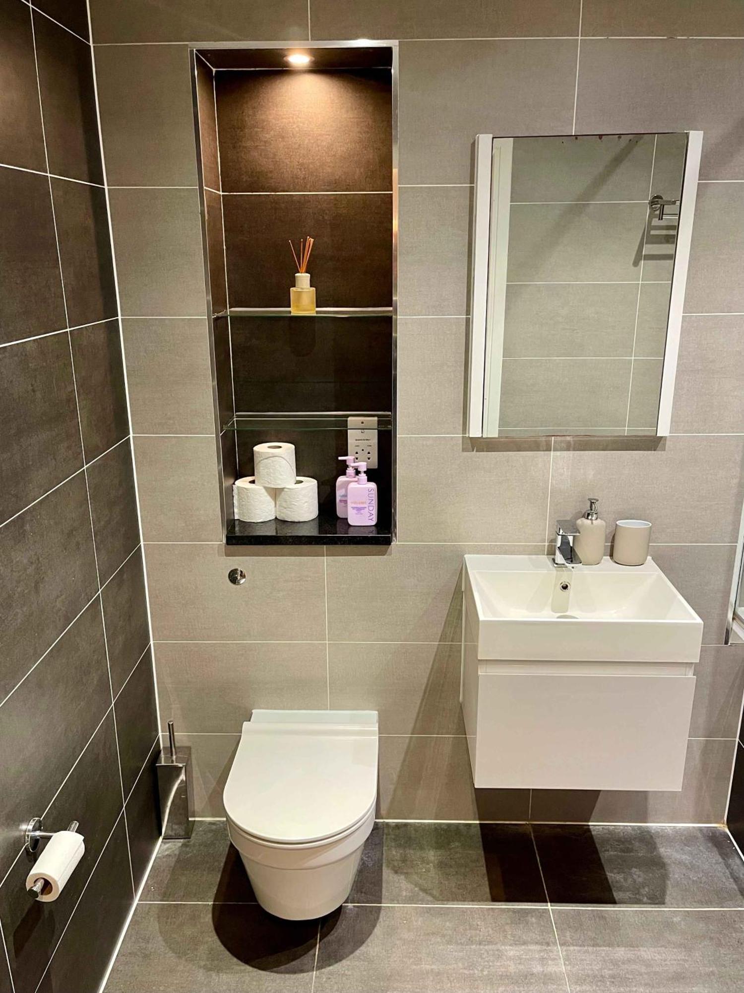 1 Bedrooom Flat Located Angel Zone 1 Apartment London