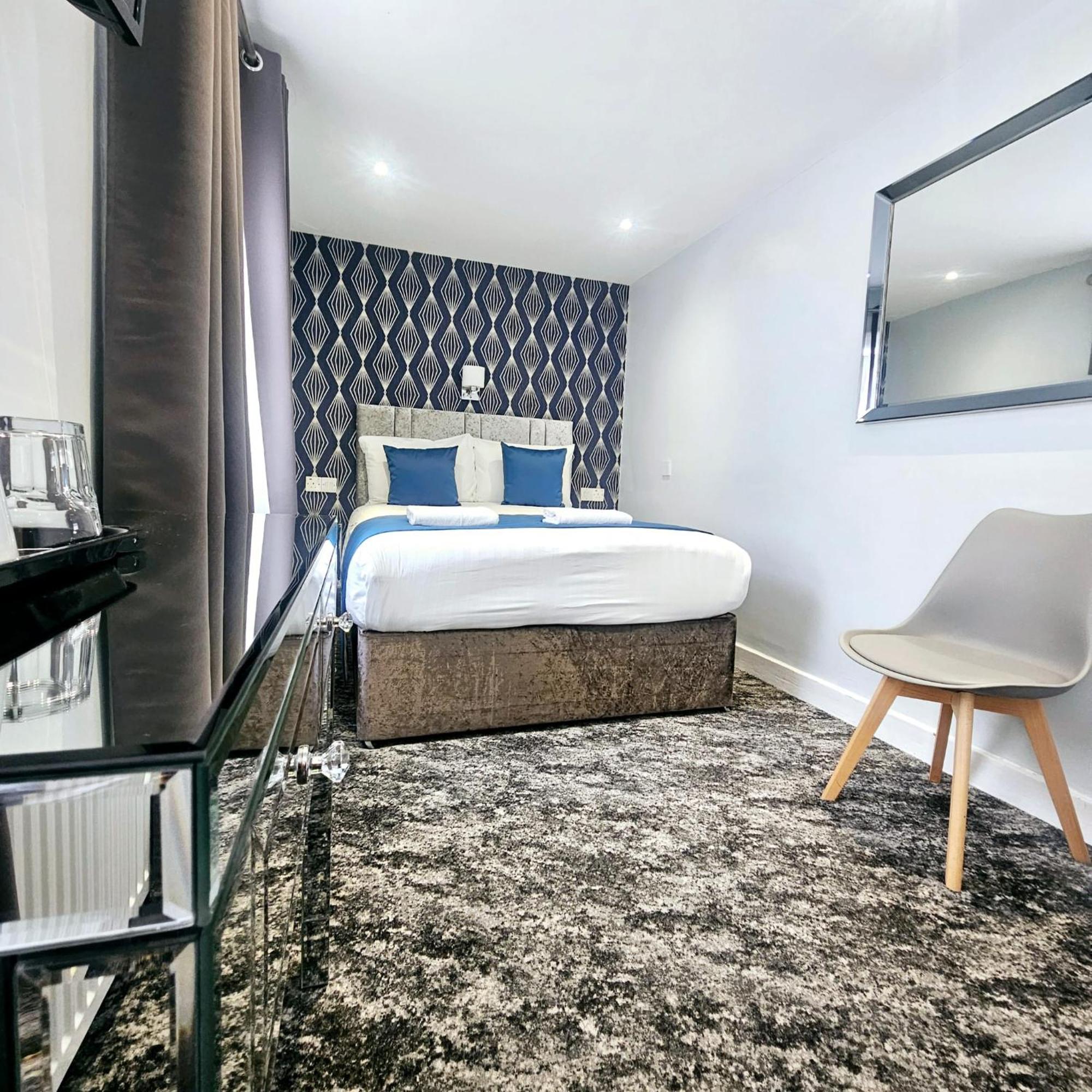 Hotel George