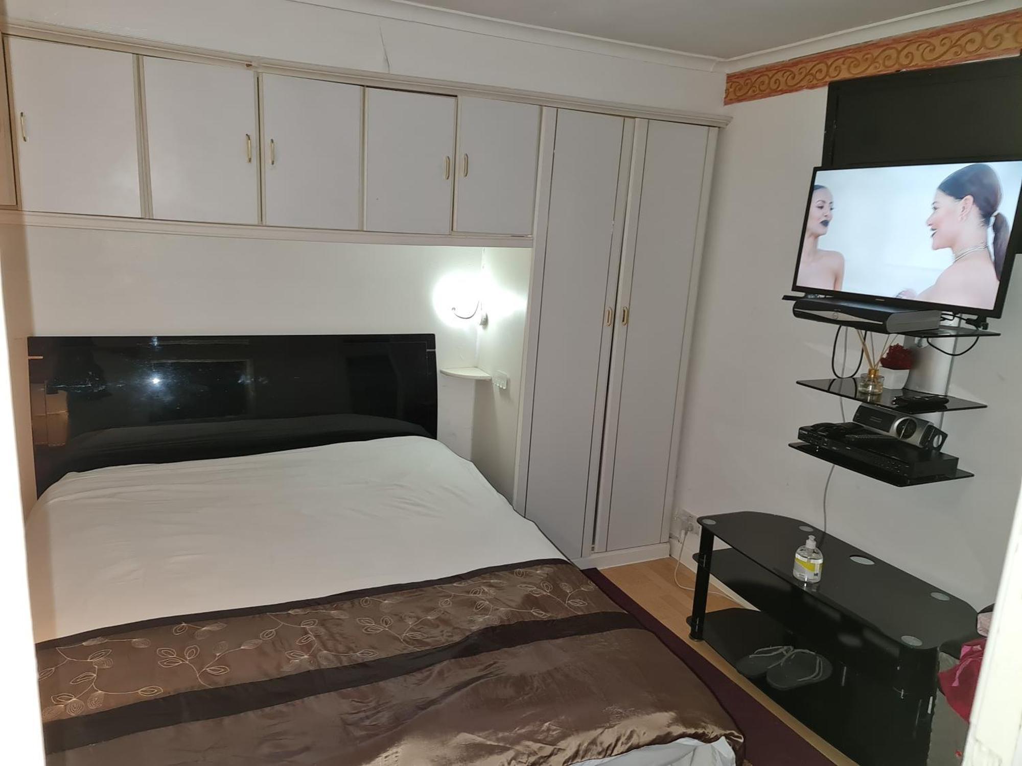 Private Cosy Roomz Homestay London
