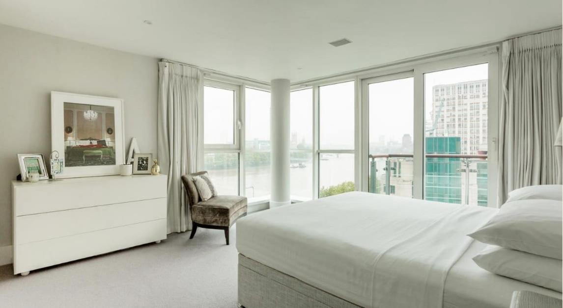 Luxury Panoramic 3 Bed With Private Terrace Apartment *
