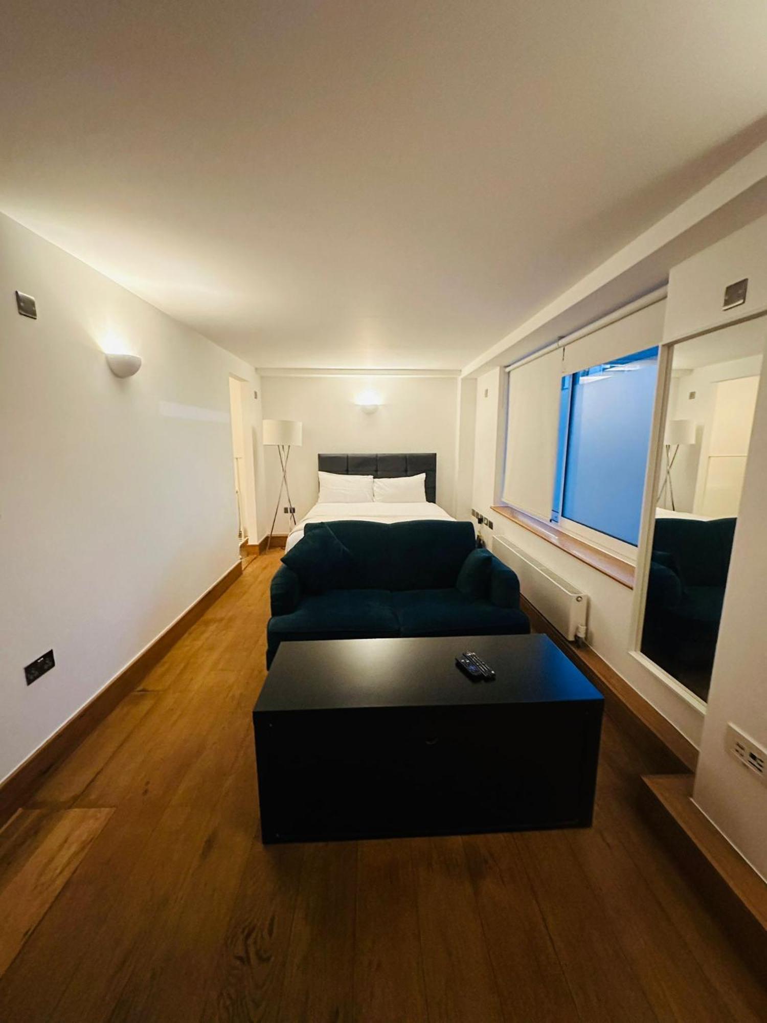 Westwood House Apartamento *