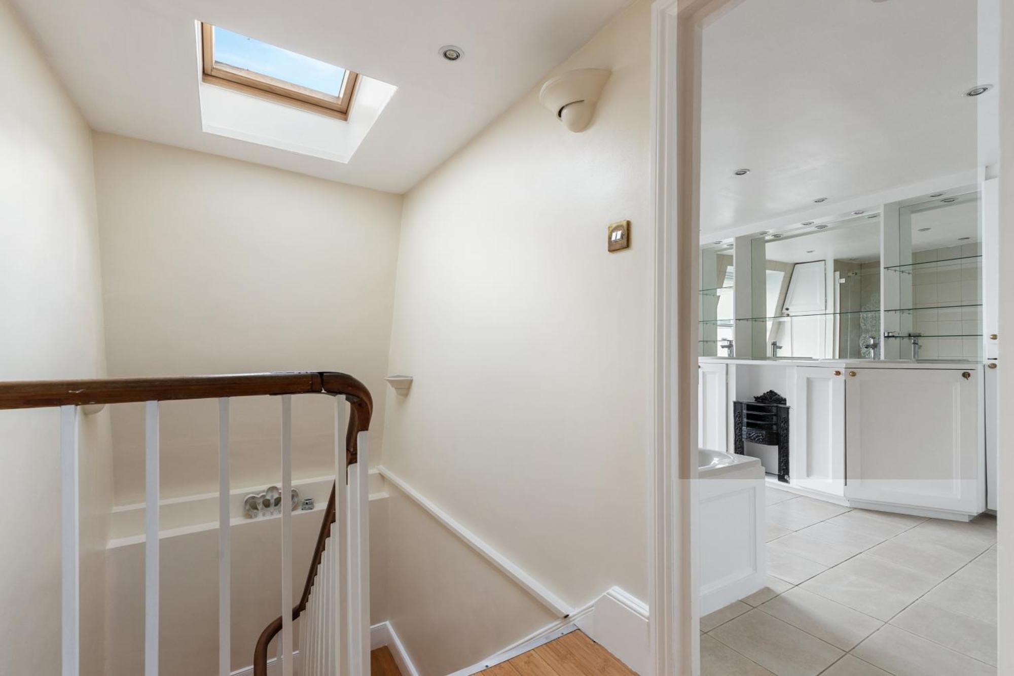 Parea Living - Spacious 4 Story House, Families, Big Groups