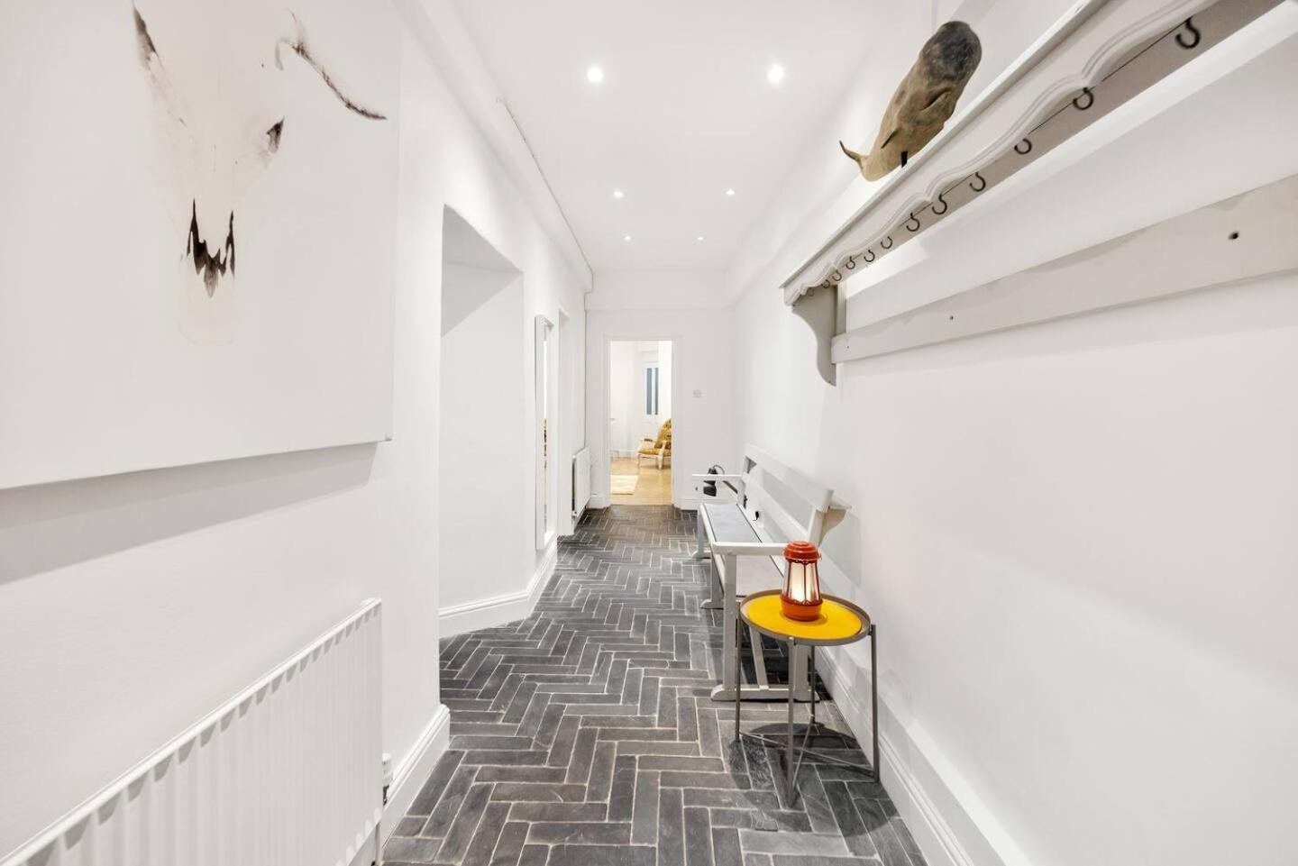 Apartment 3 Bedroom 2 Bathroom Victorian Flat In Kensington