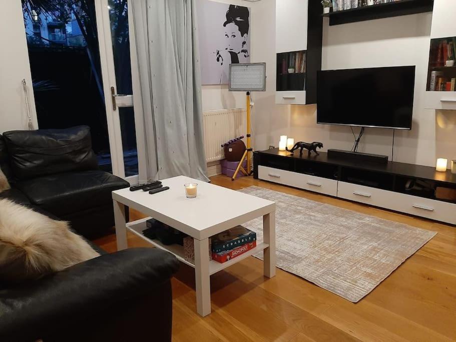 Apartamento Amazing Location Near St Paul's - Sleeps 4 *